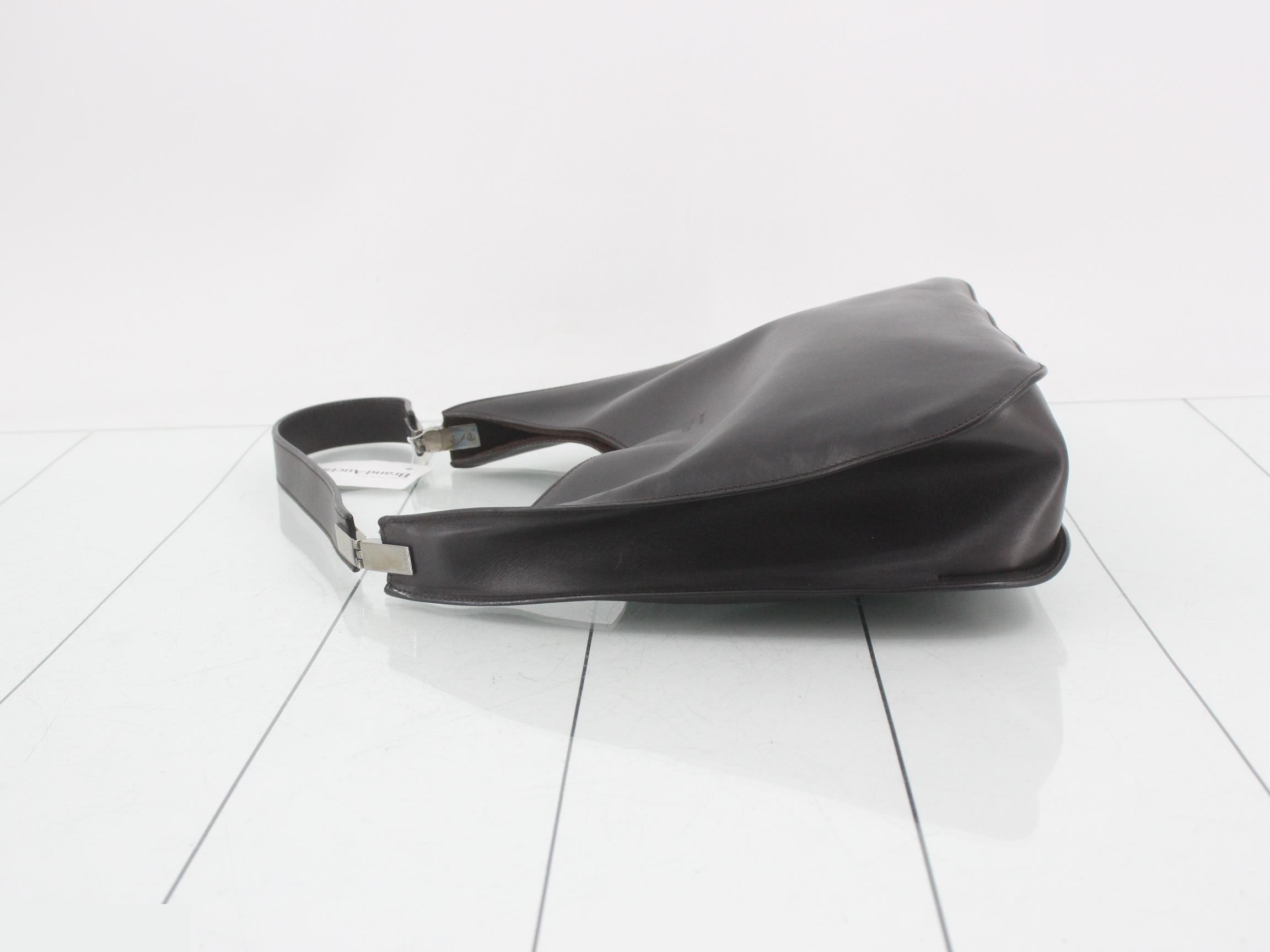 Leather one-shoulder bag — view 4