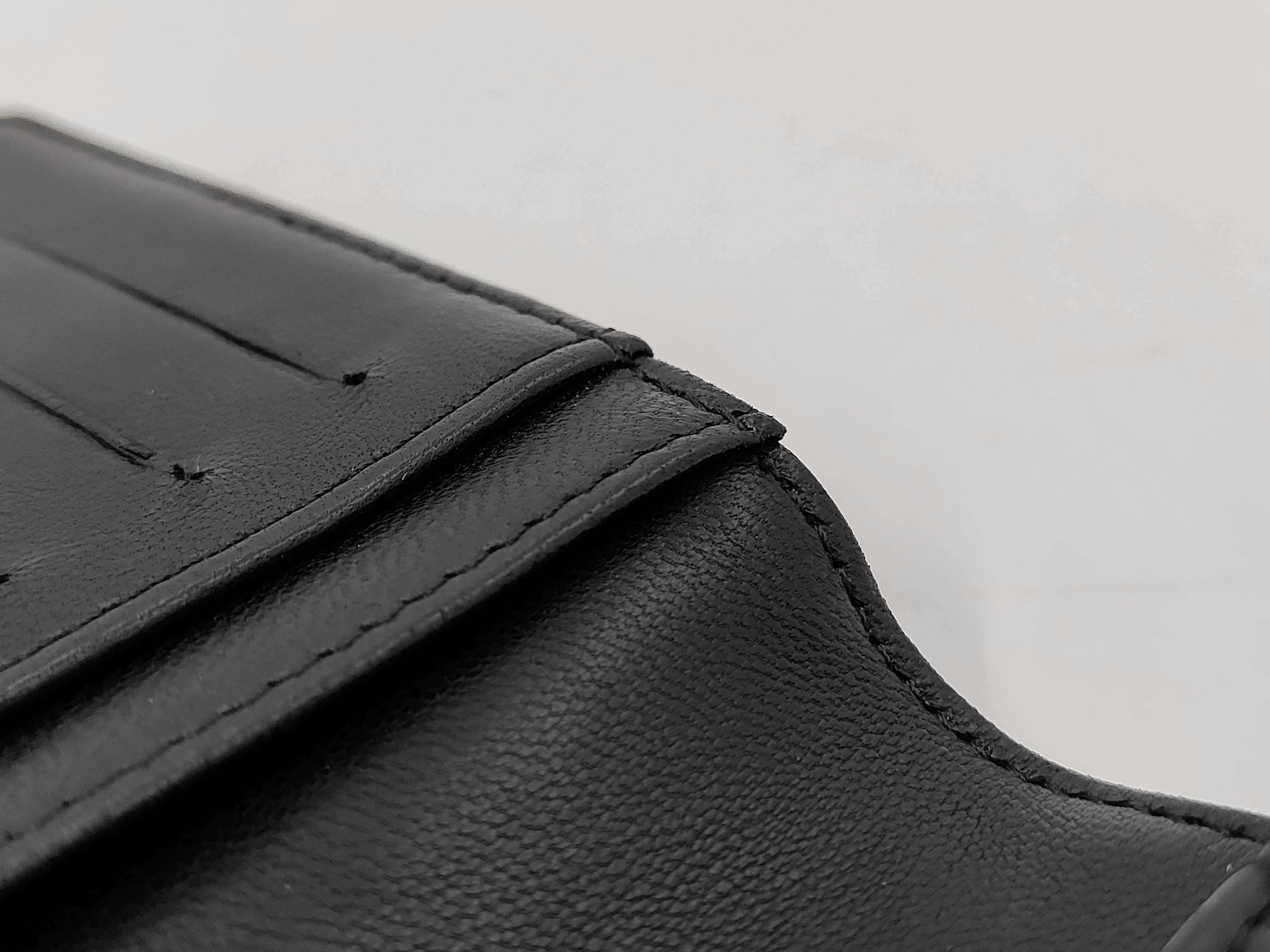 Bi-fold Long Wallet, Chain Logo, Black, Item No. 11, with Sticker. — view 6