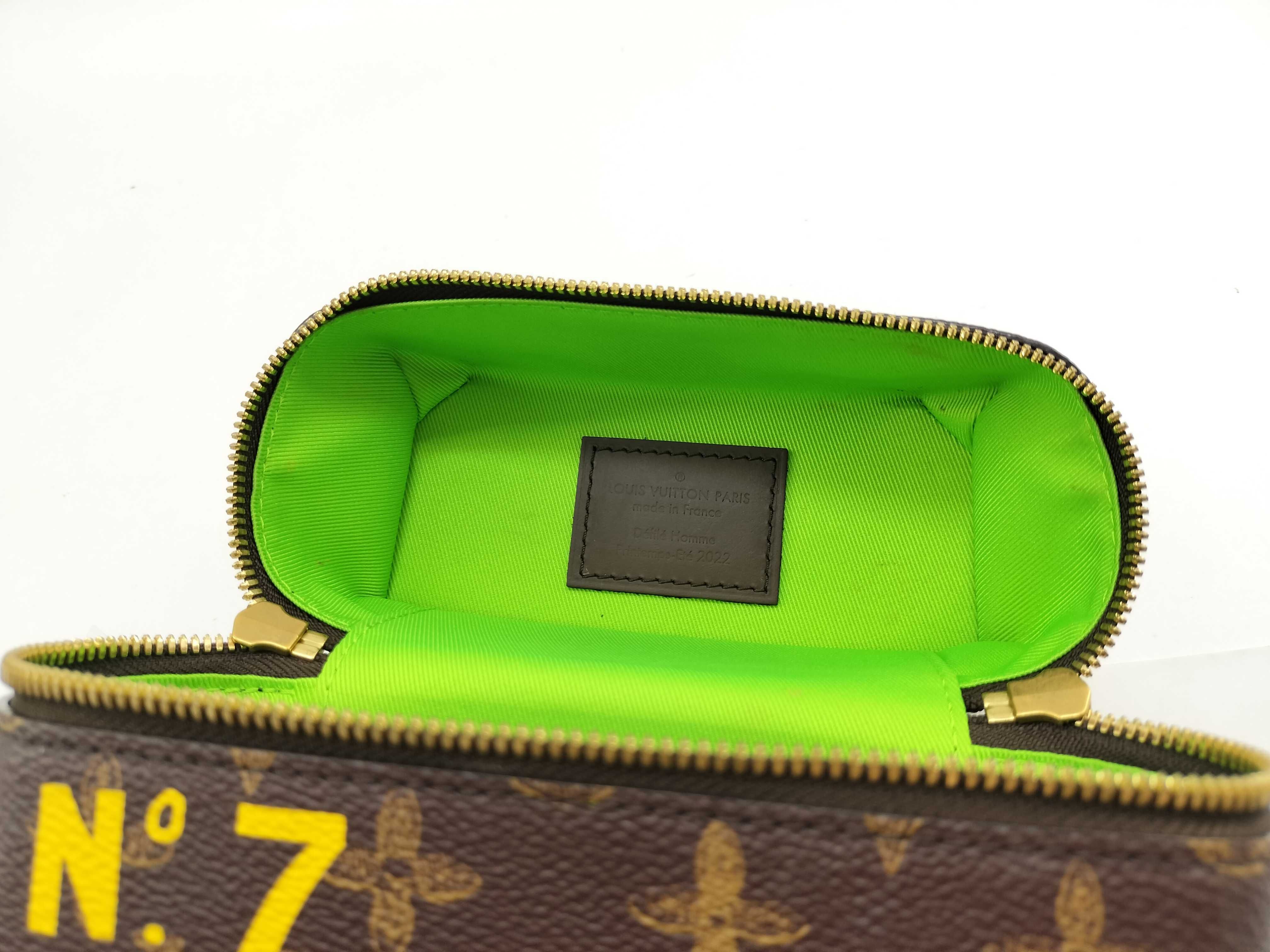 Monogram LV Monogram Vertical Box Trunk M59664 (with IC chip) Strap Bag — view 12