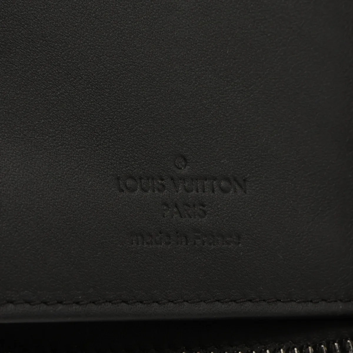 LV Aerogram Zippy Wallet Vertical M81743 Noir Round Zip Wallet — view 8