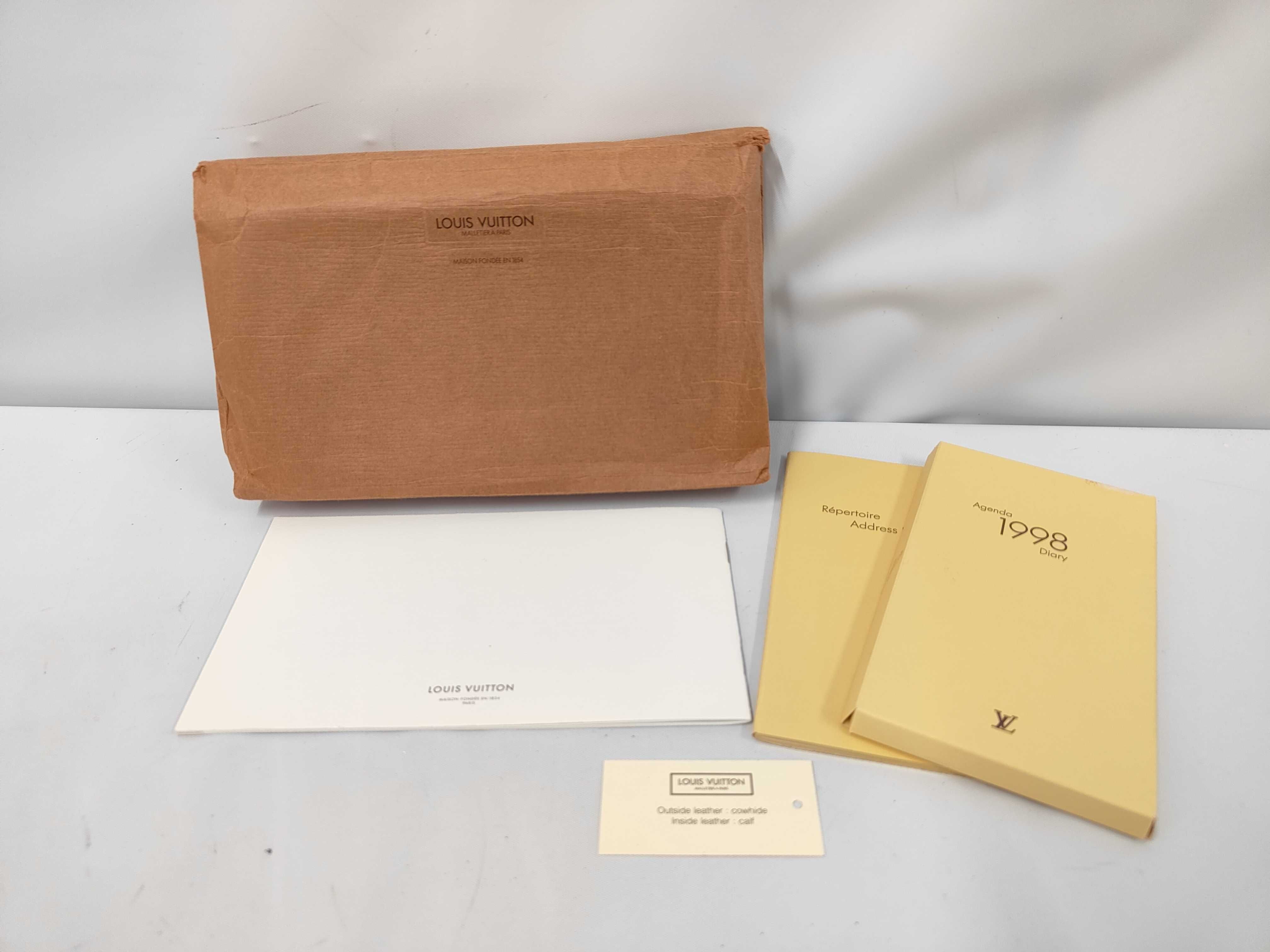 wallet — view 10