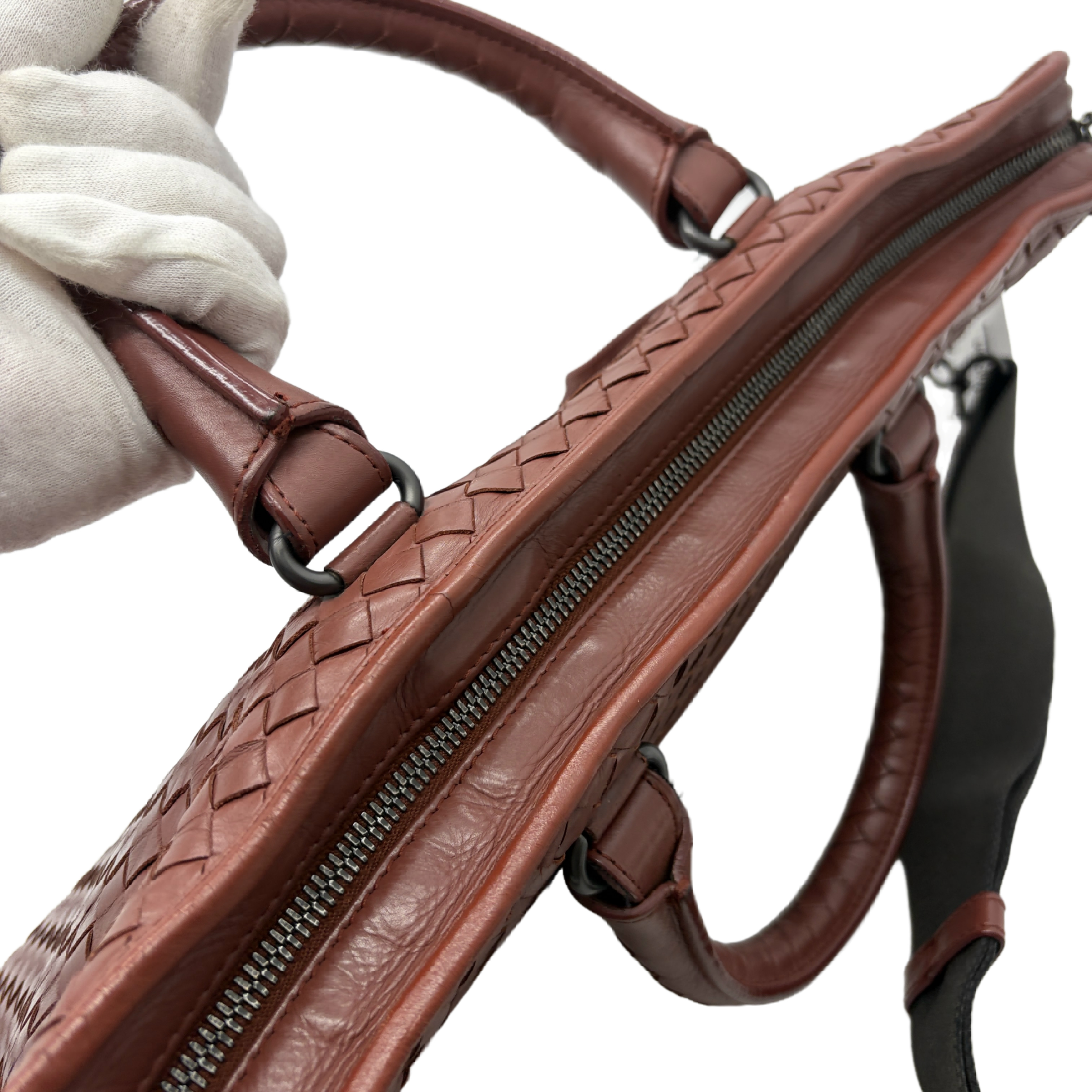 Intrecciato Leather Handbag — view 12