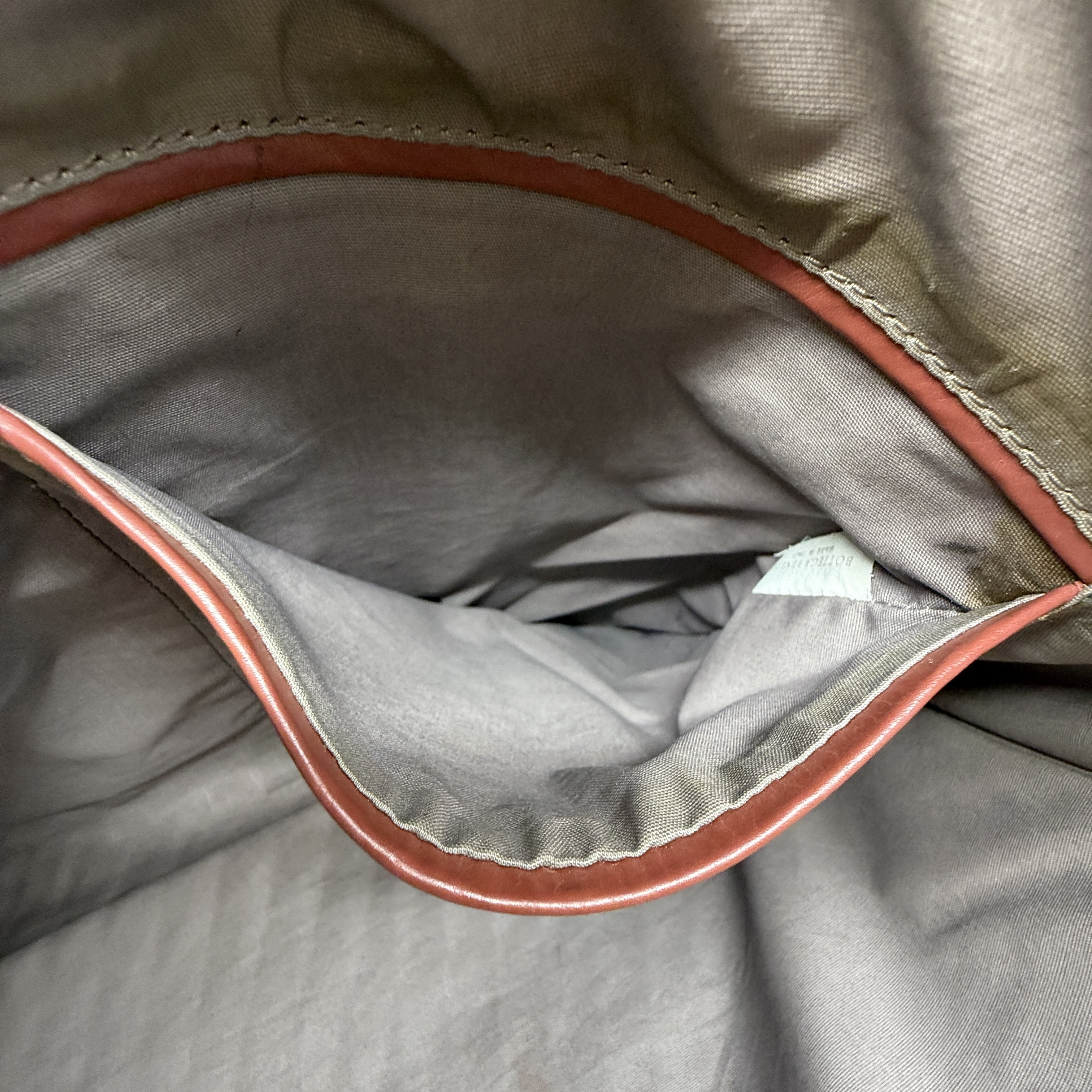 Intrecciato Leather Handbag — view 14