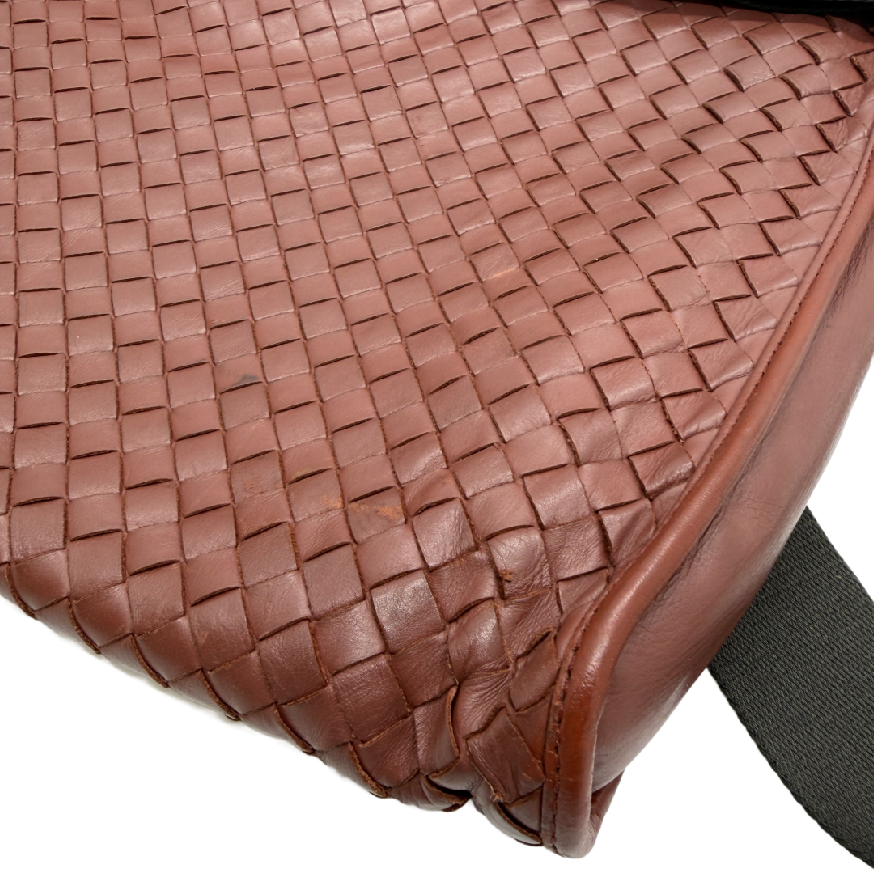Intrecciato Leather Handbag — view 9