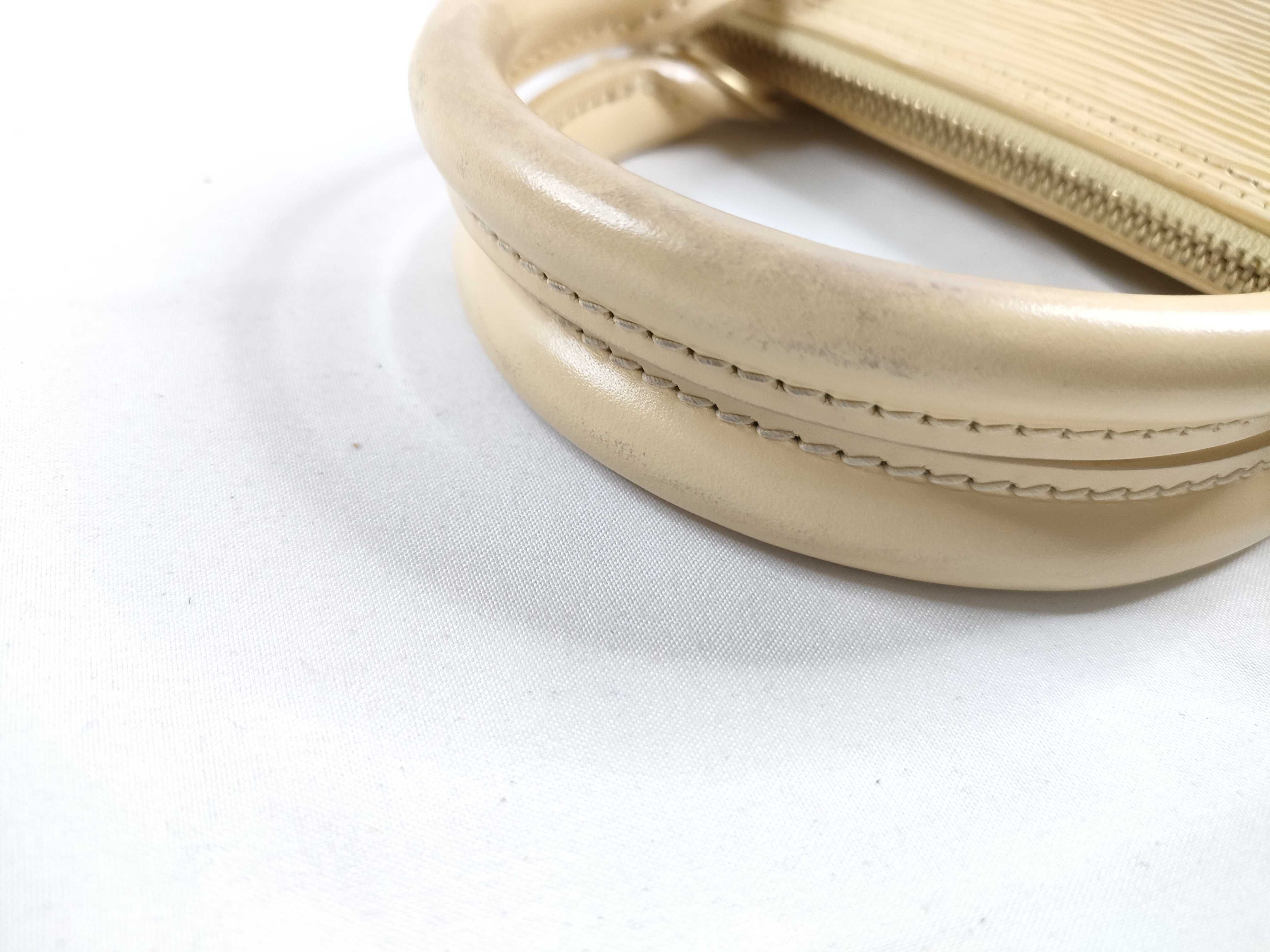 Epi Alma AR1010 Handbag — view 8