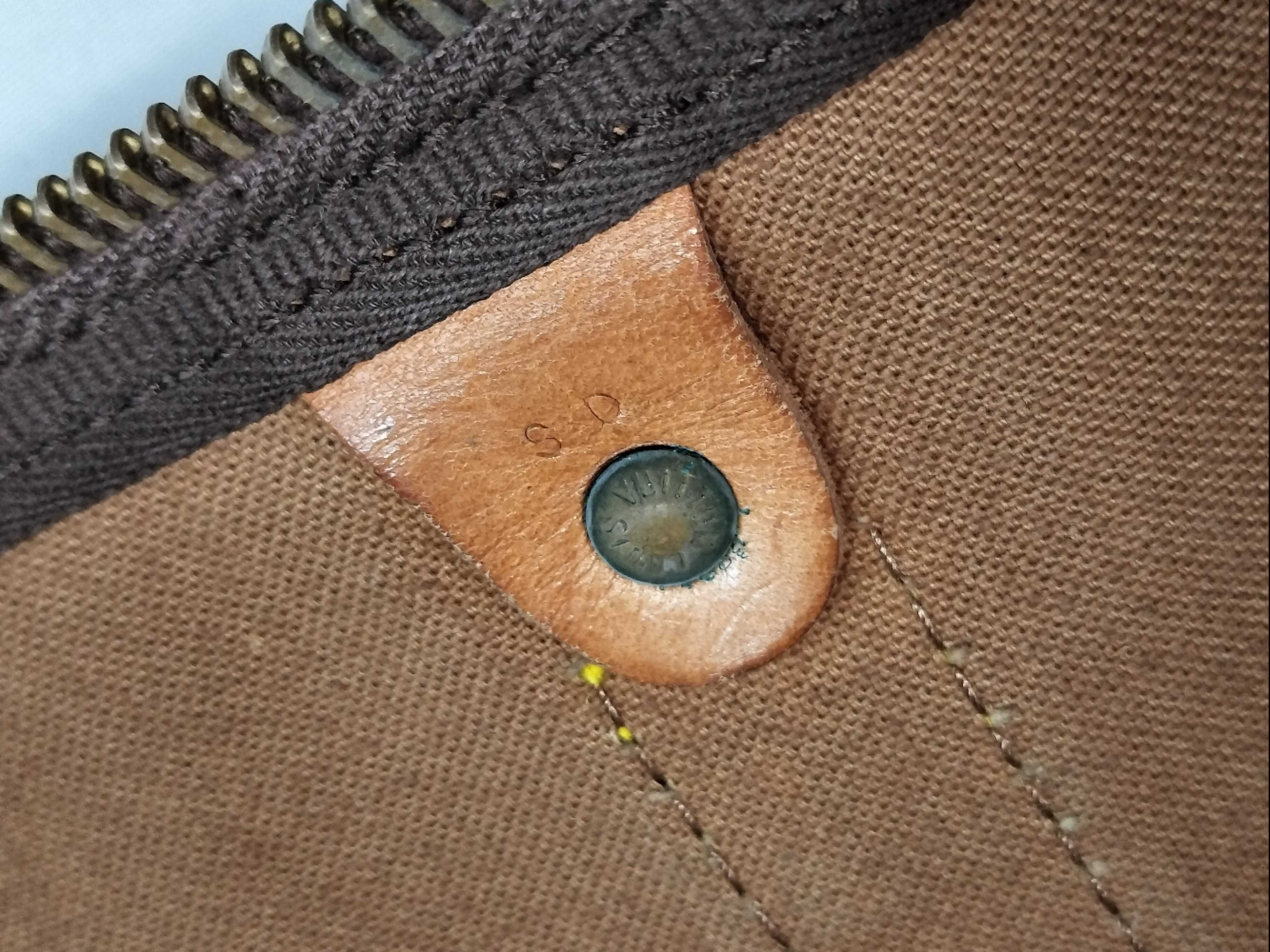 LV Keepall 50 Boston Bag — view 12