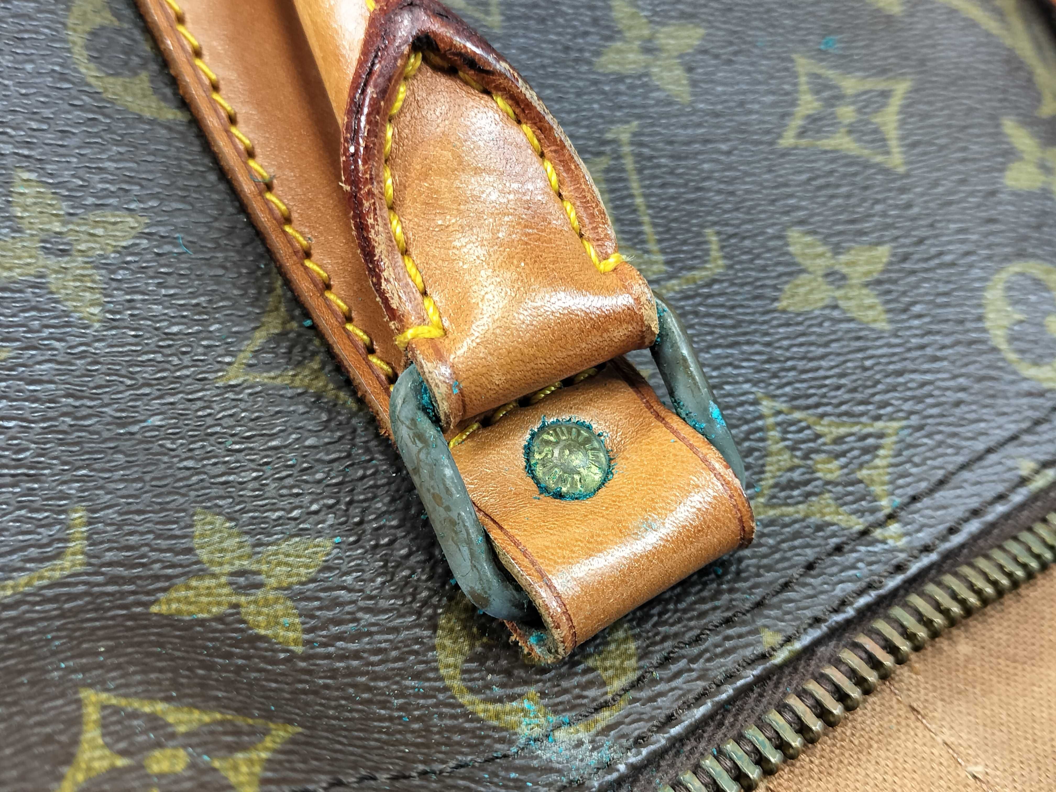 LV Keepall 50 Boston Bag — view 14