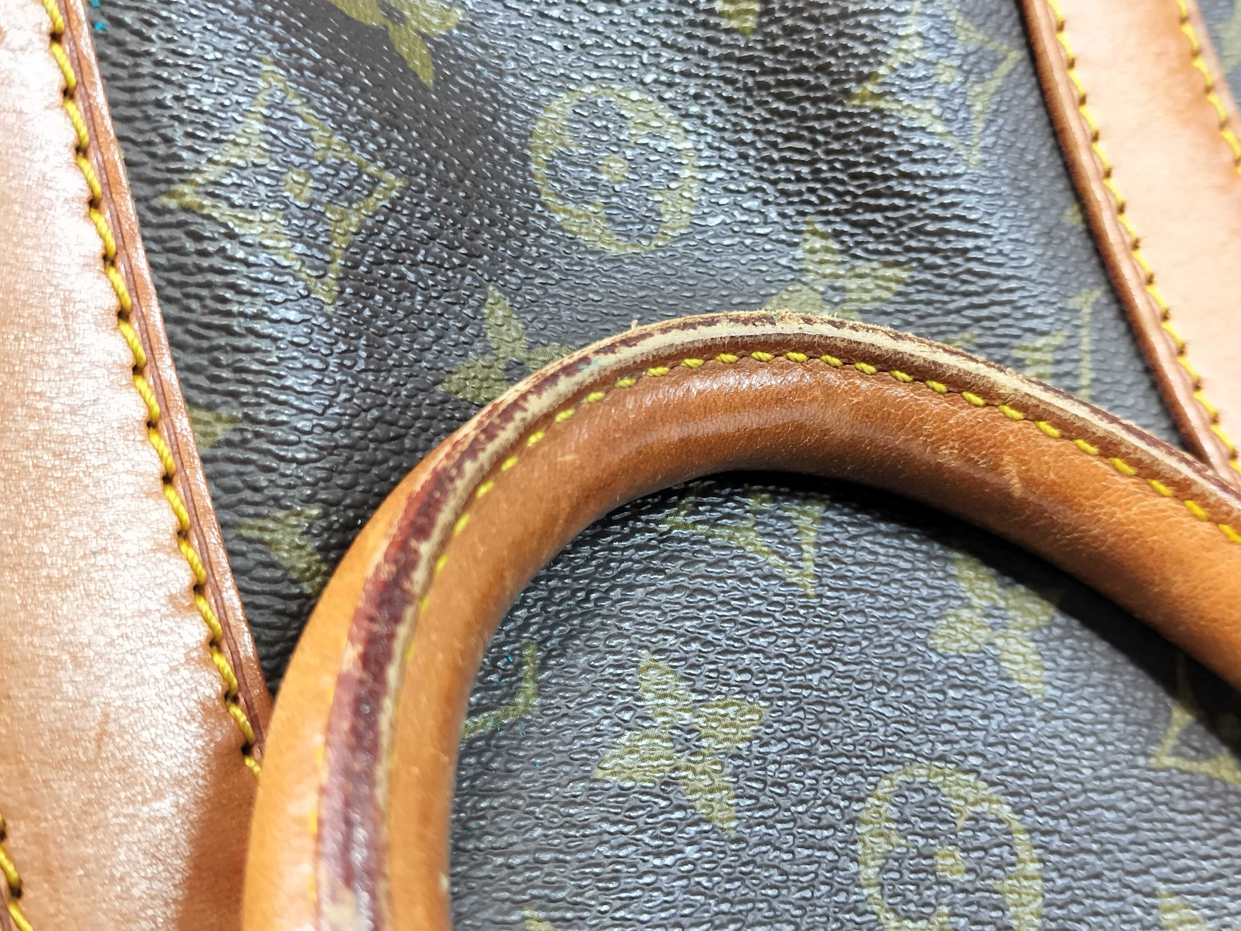 LV Keepall 50 Boston Bag — view 15