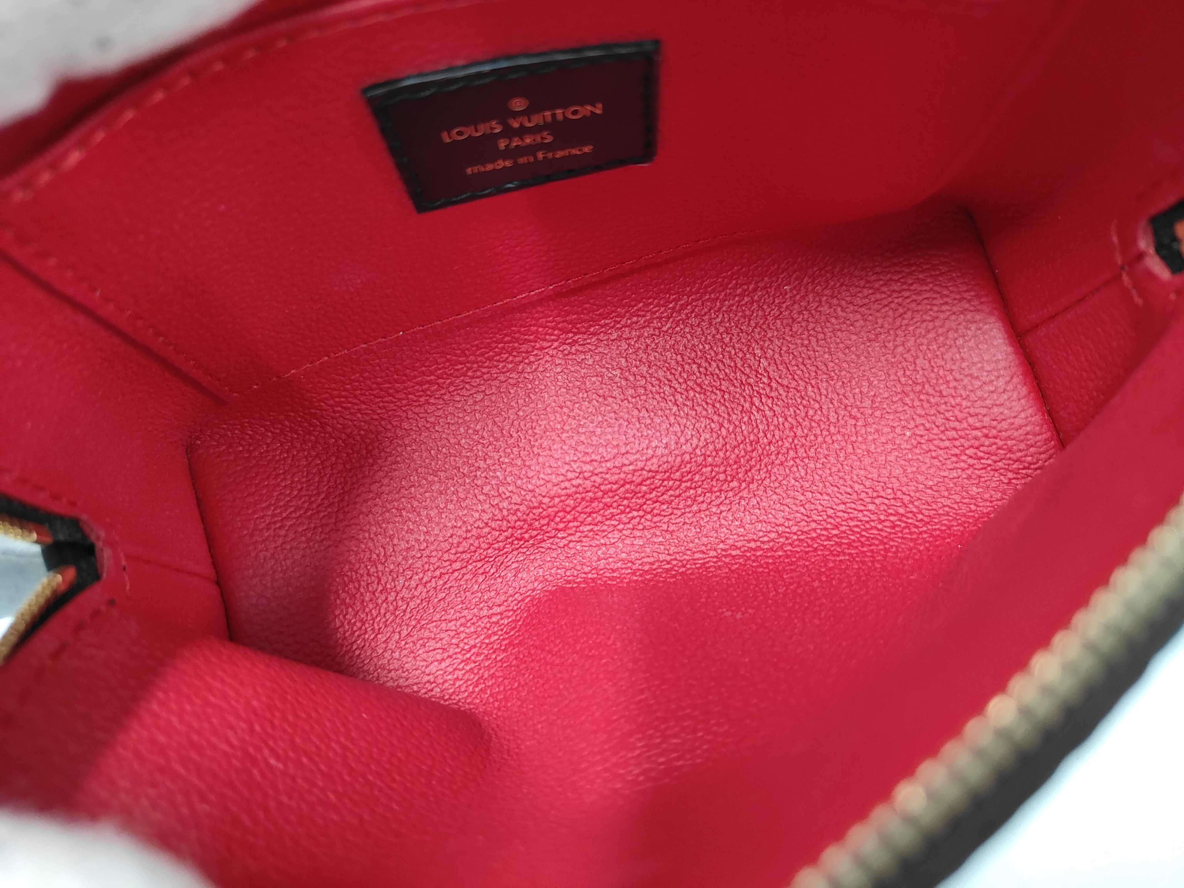 Giant Monogram Reverse Pochette Cosmetic PM M11249 Marron Pouch — view 8