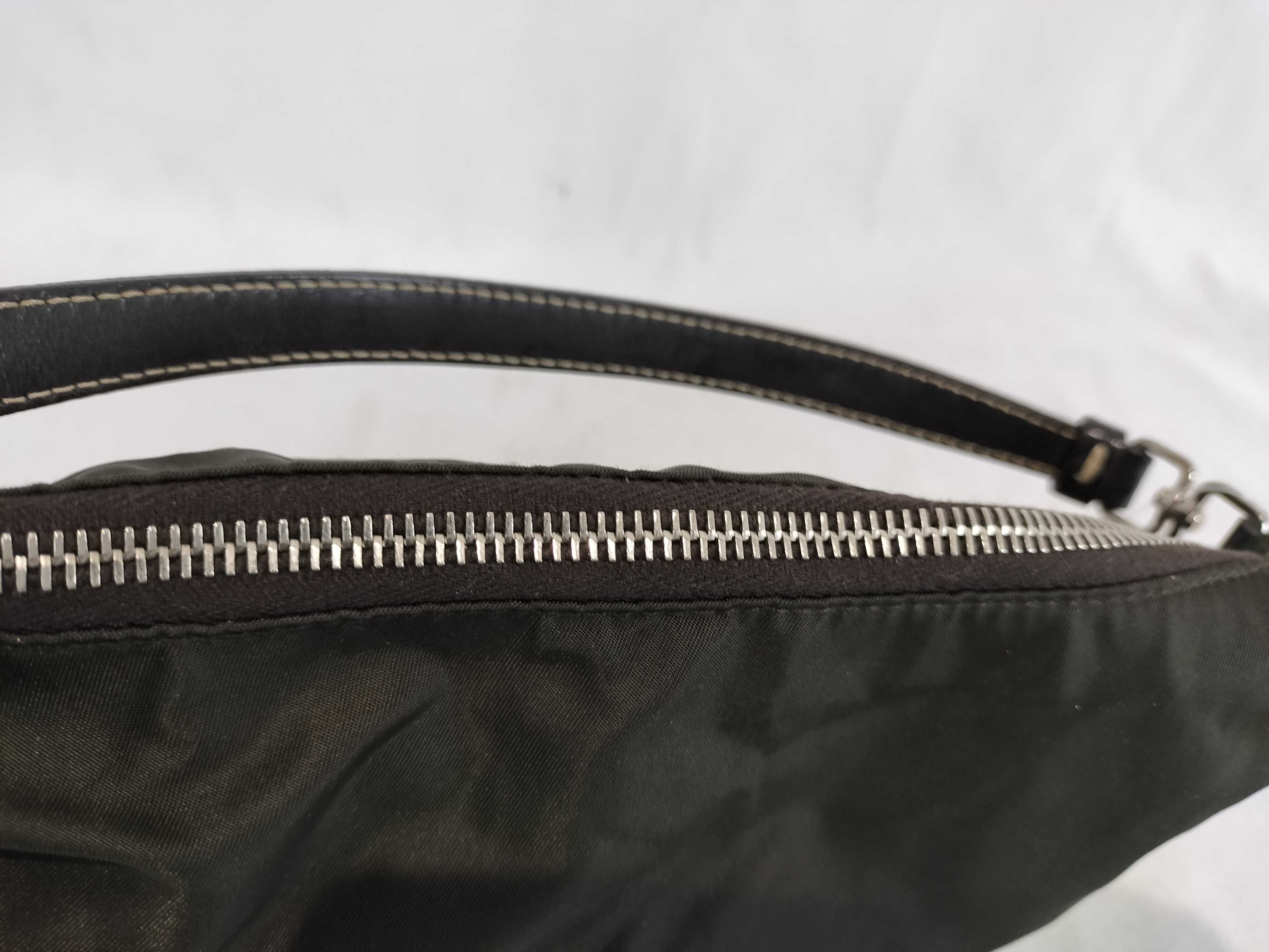 Nylon One-Shoulder Handbag / Khaki — view 10