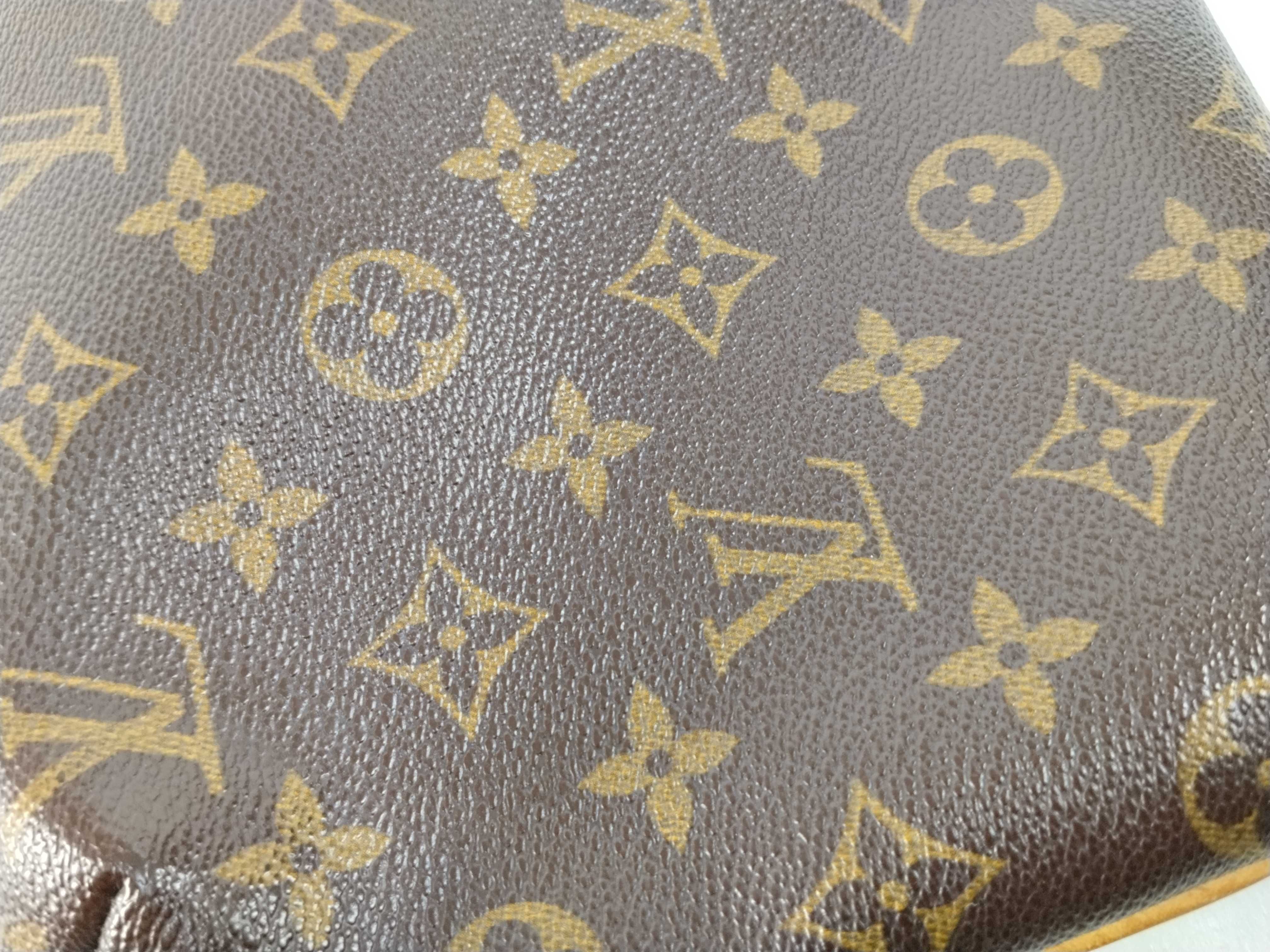Monogram Louis Vuitton Shoulder Bag Monogram Musette Tango Long Strap M51388 Brown Shoulder Bag — view 13
