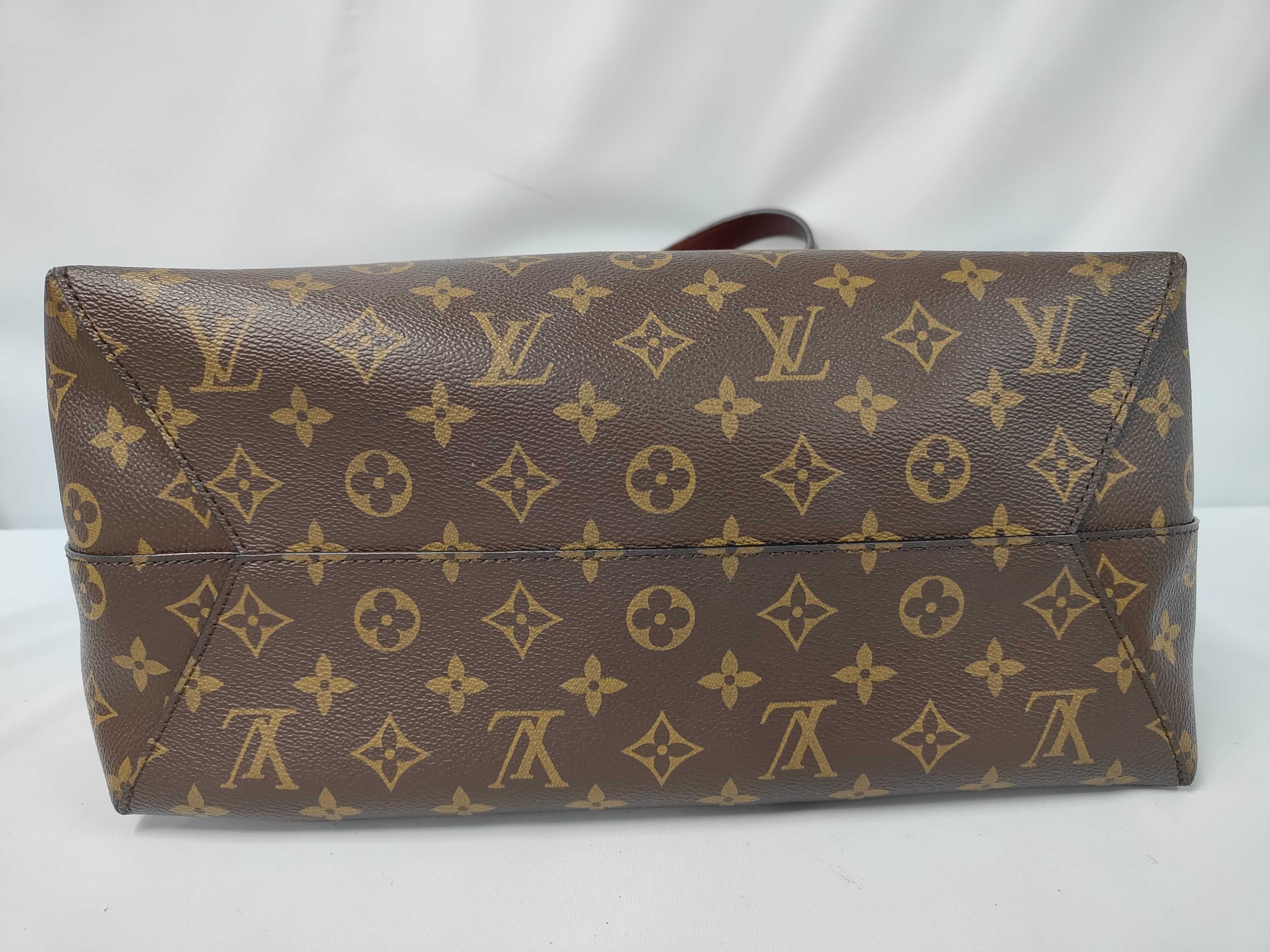 Monogram Flower Hobo DU2118 Shoulder Bag — view 3