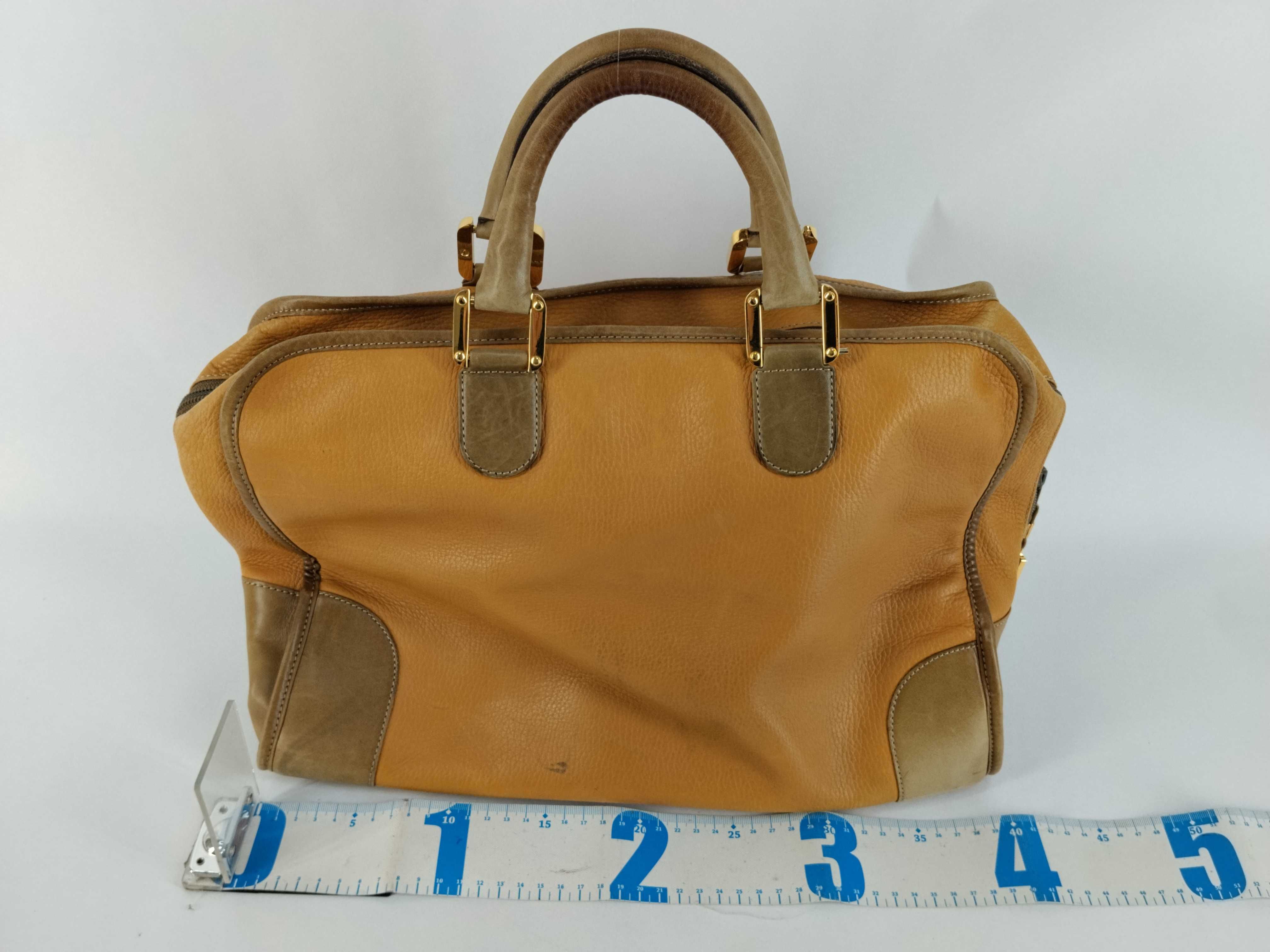 Amazona 40 Tote Bag — view 2