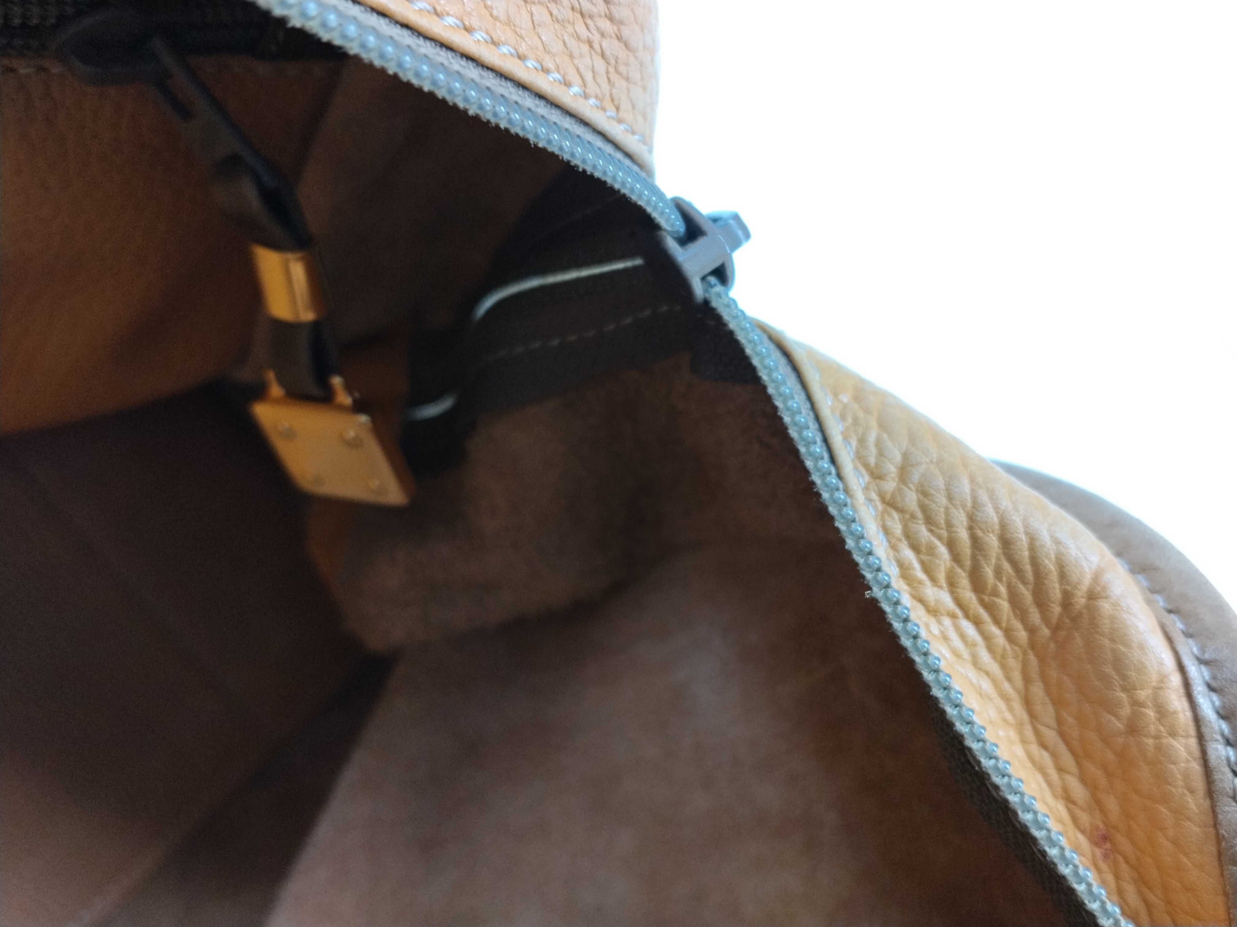 Amazona 40 Tote Bag — view 11