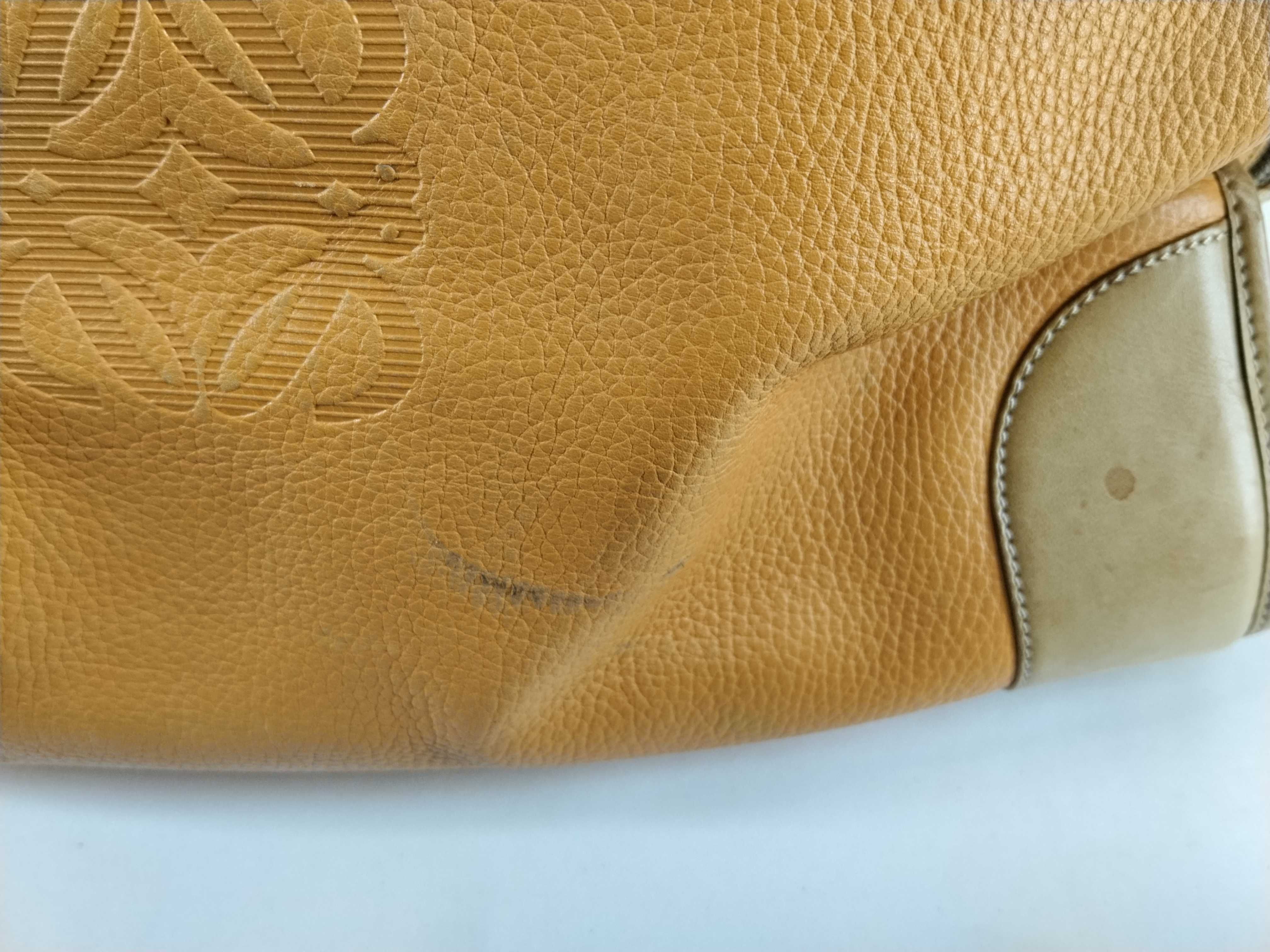 Amazona 40 Tote Bag — view 9