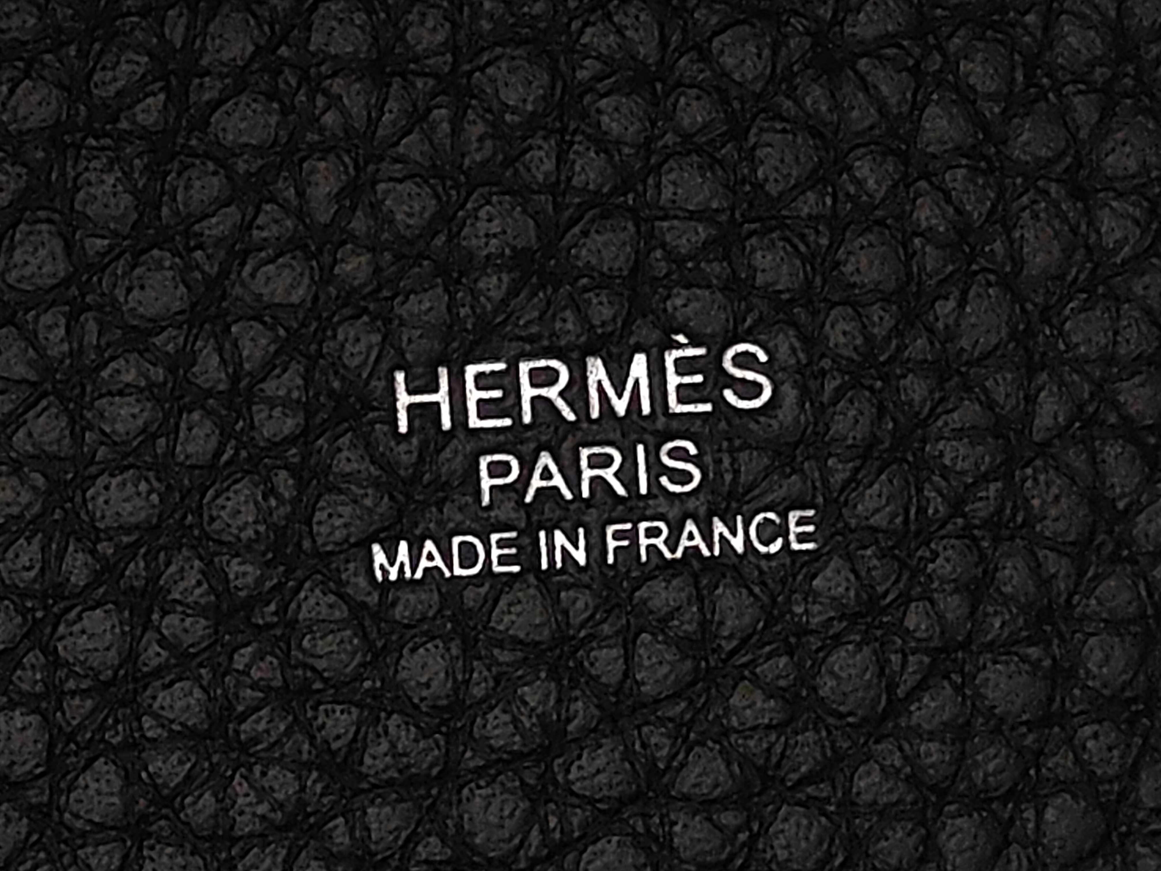 Unused Hermes Picotin Lock PM/Black Taurillon Leather Handbag with Silver Hardware — view 9
