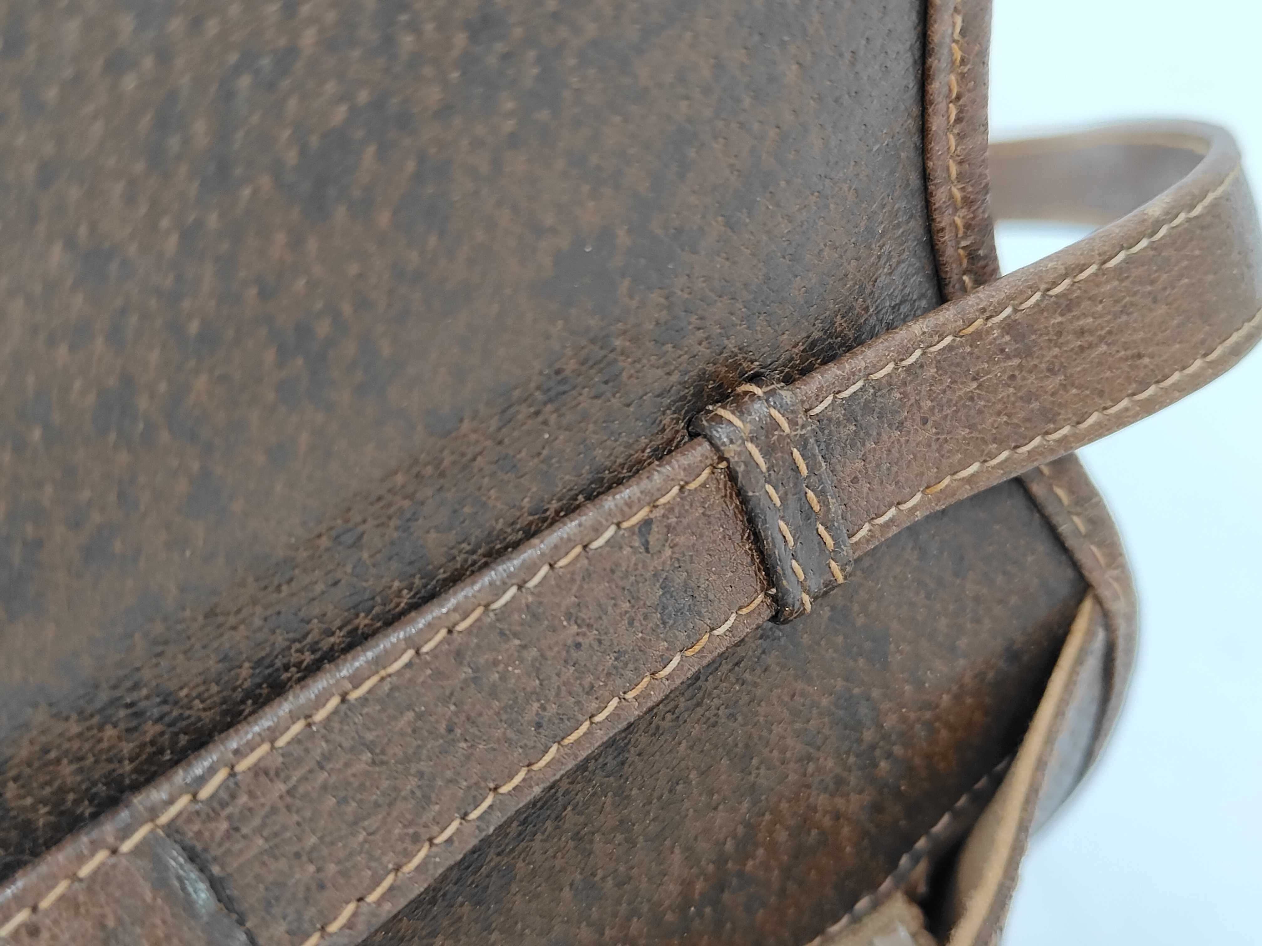 GG Supreme Old Gucci Sherry Shoulder Bag — view 5