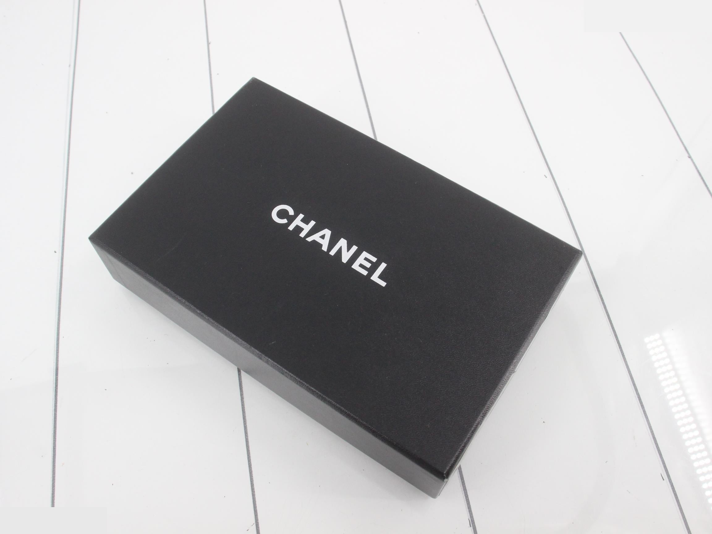 Coco Button Leather Bifold Long Wallet Black — view 5
