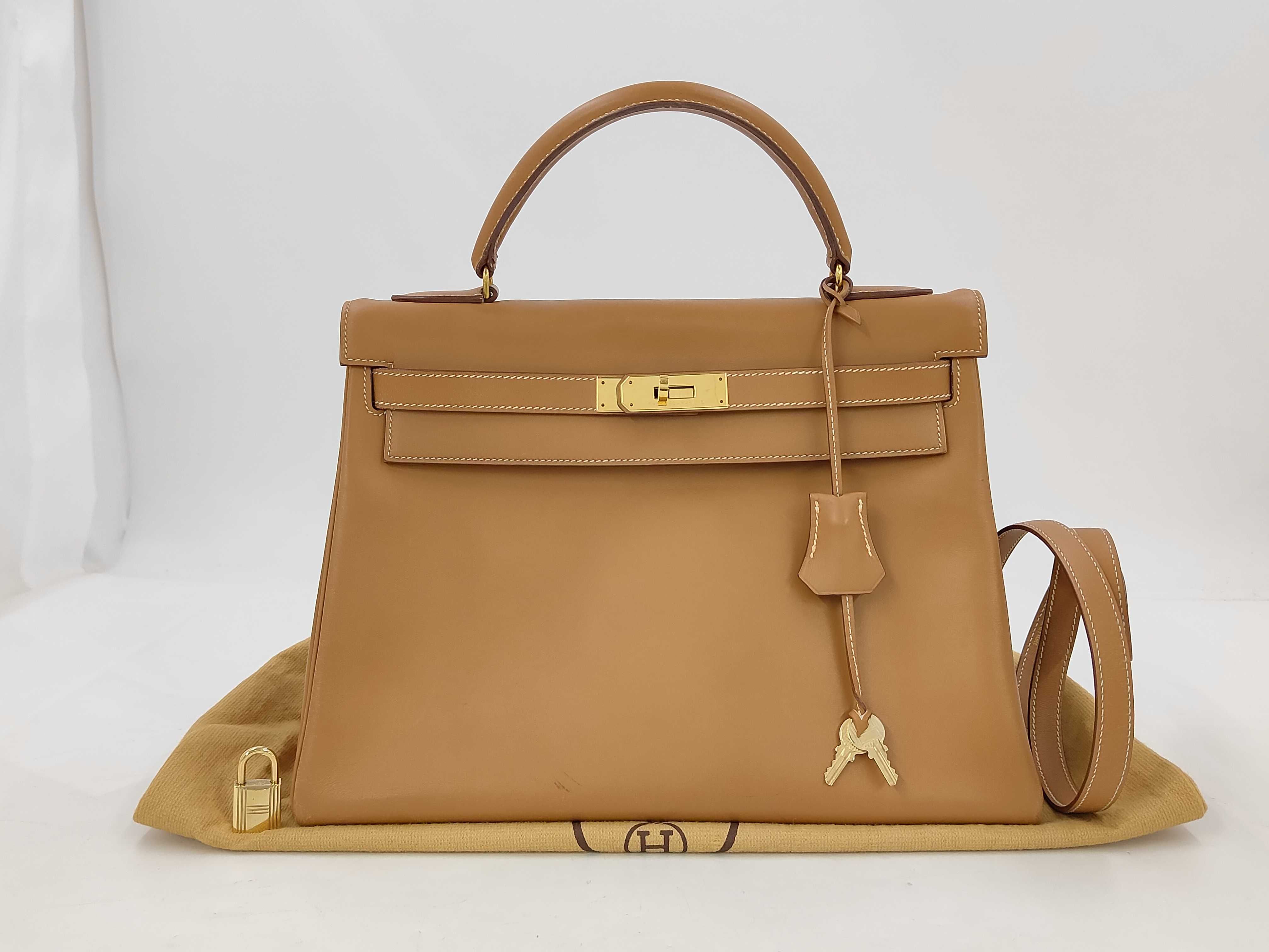 Kelly 32 Gold Tote Bag