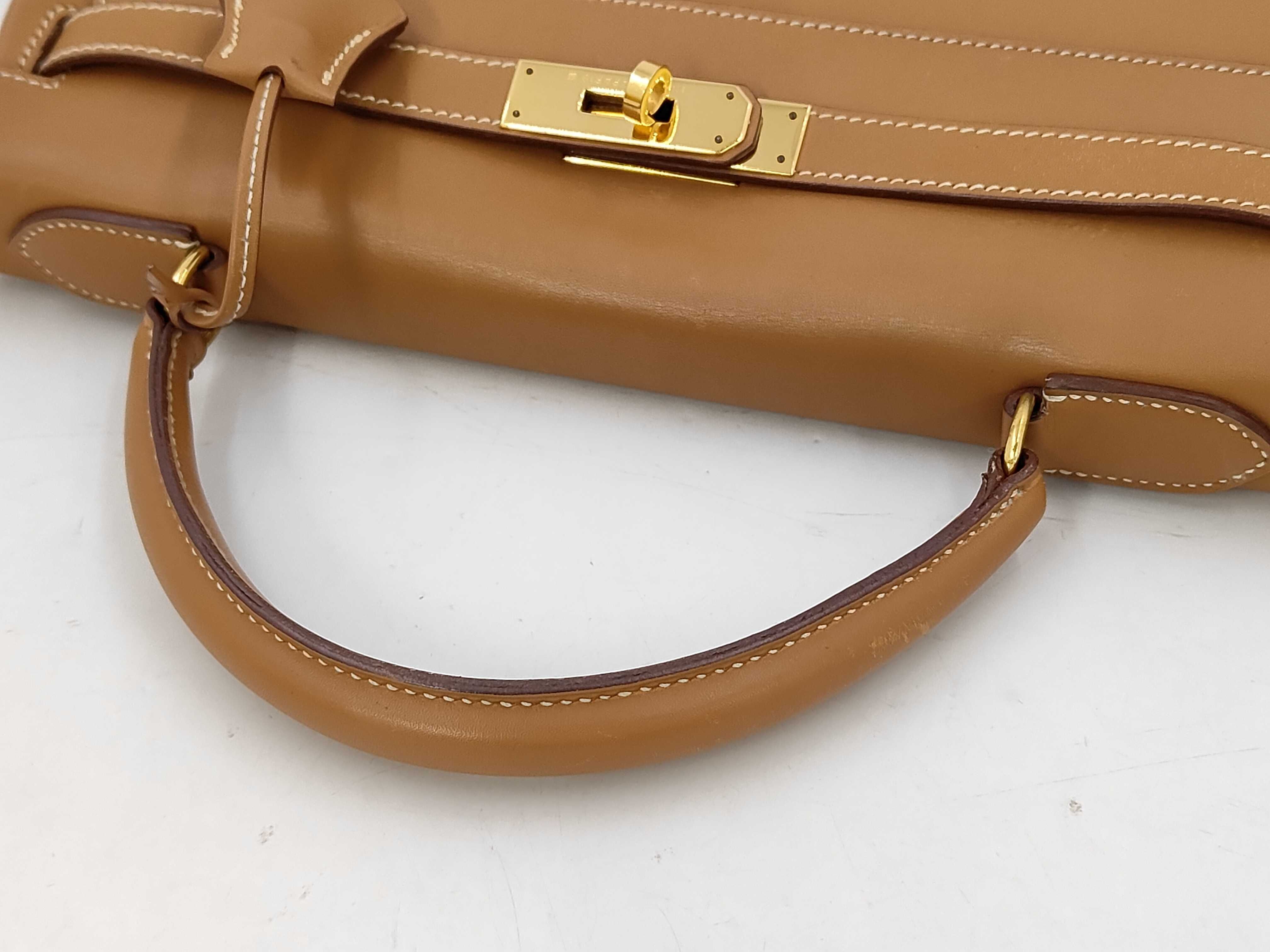 Kelly 32 Gold Tote Bag — view 3