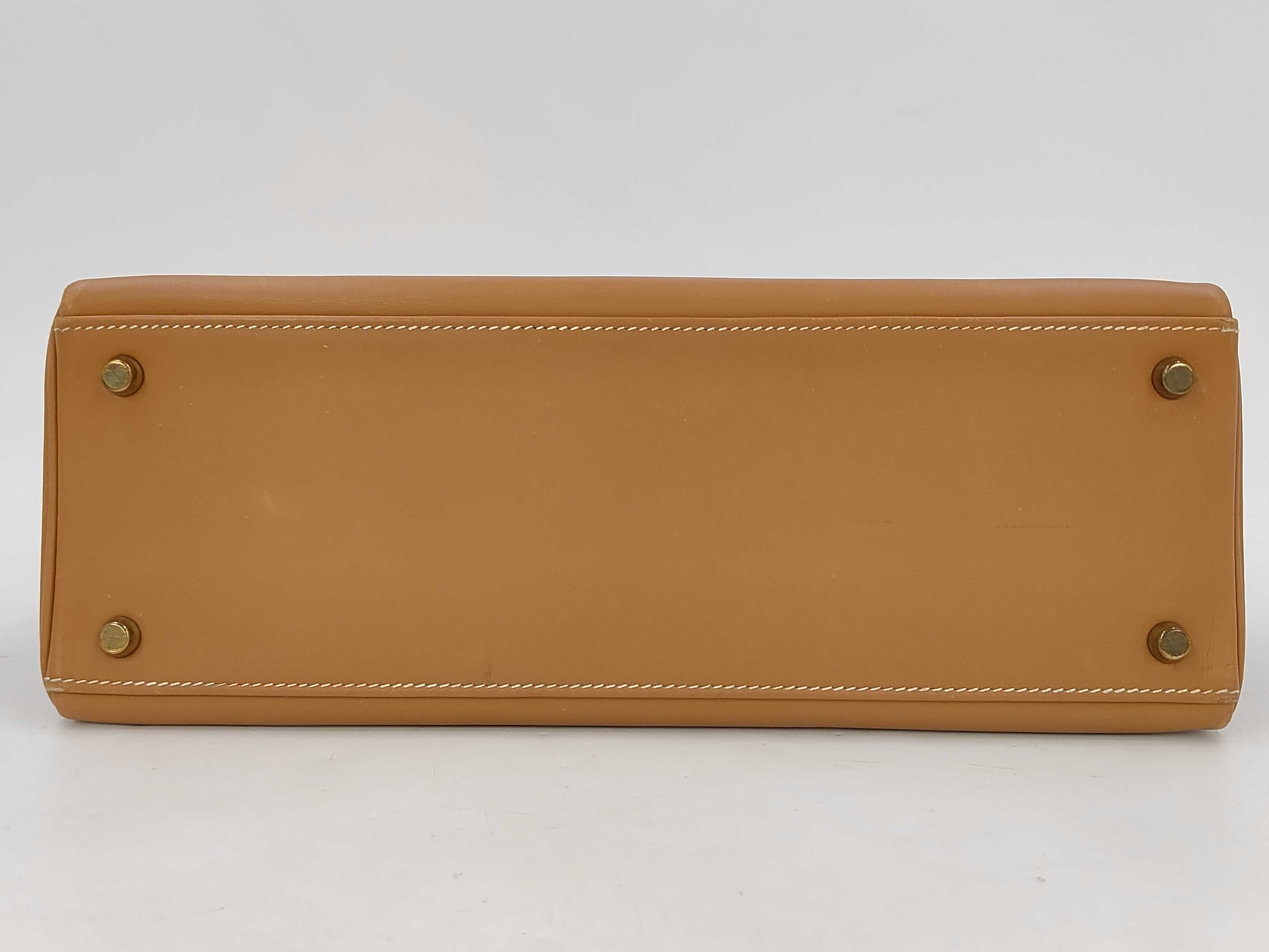 Kelly 32 Gold Tote Bag — view 6