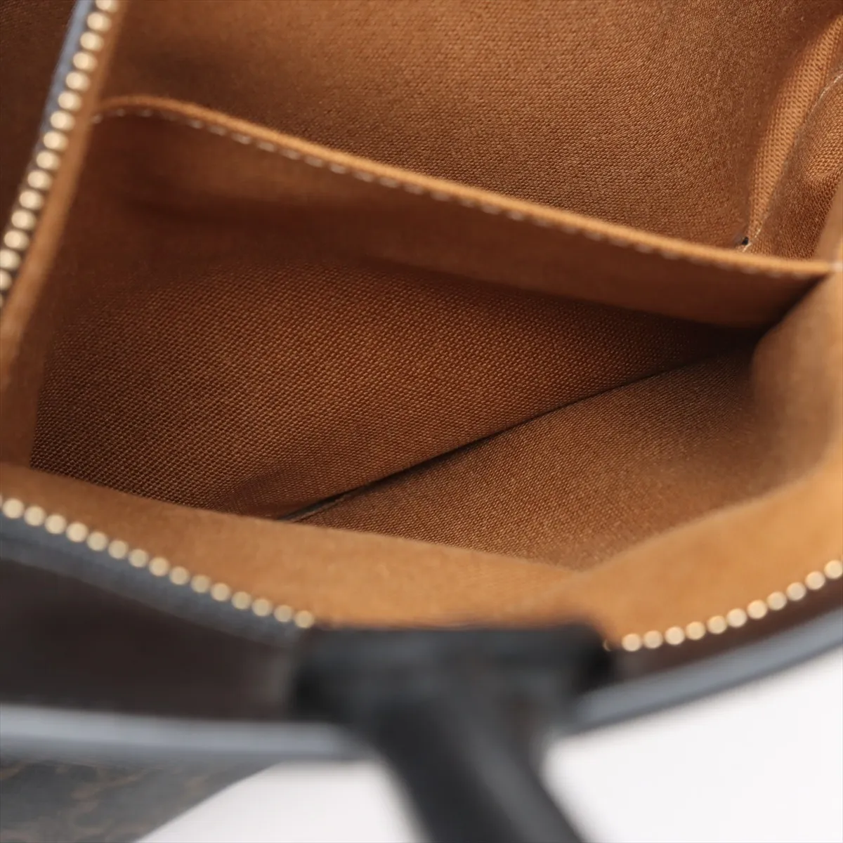 Triomphe Vertical Cover PVC x Leather Tote Bag Brown — view 10