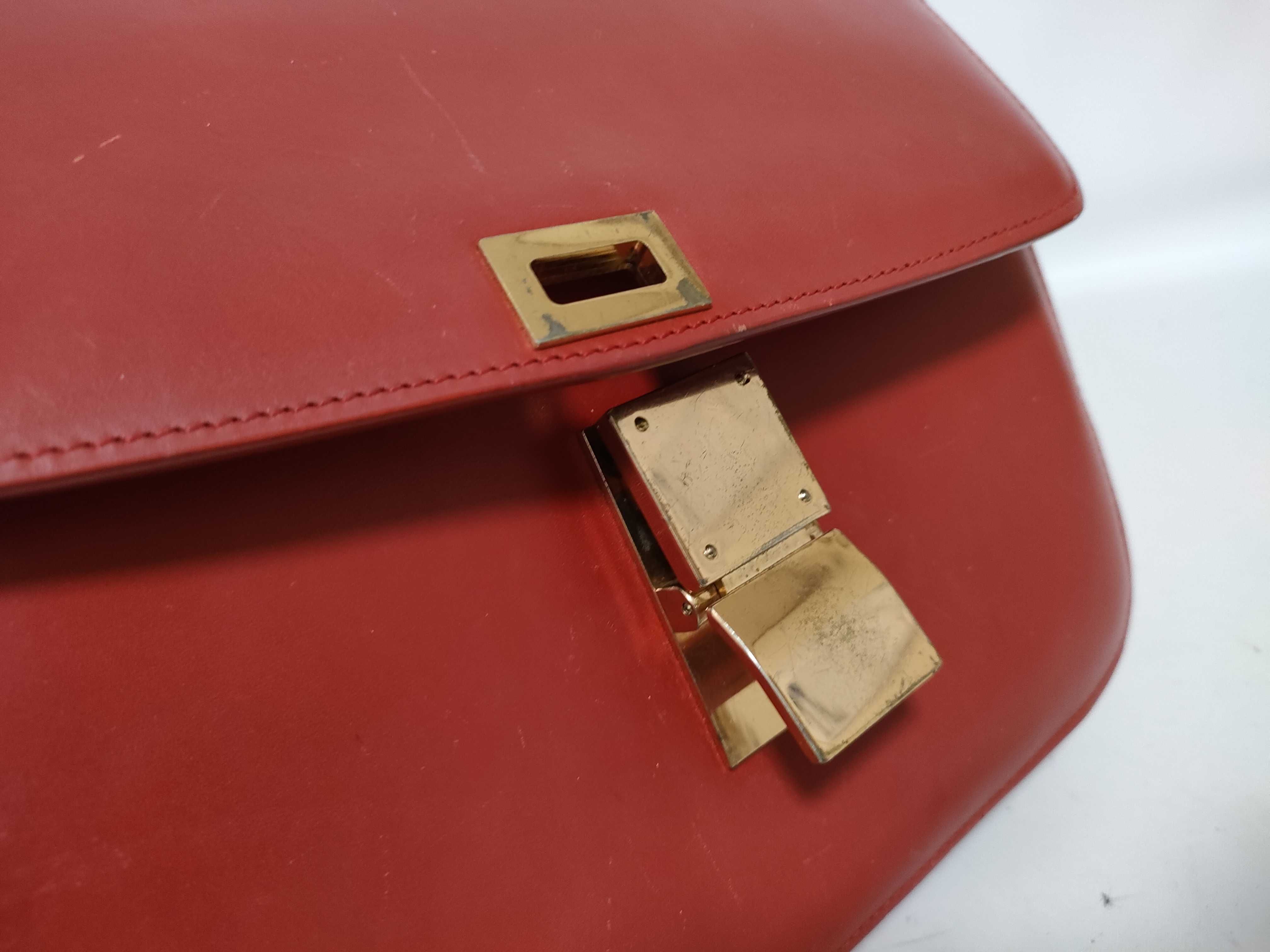 Classic Box Shoulder Bag — view 14