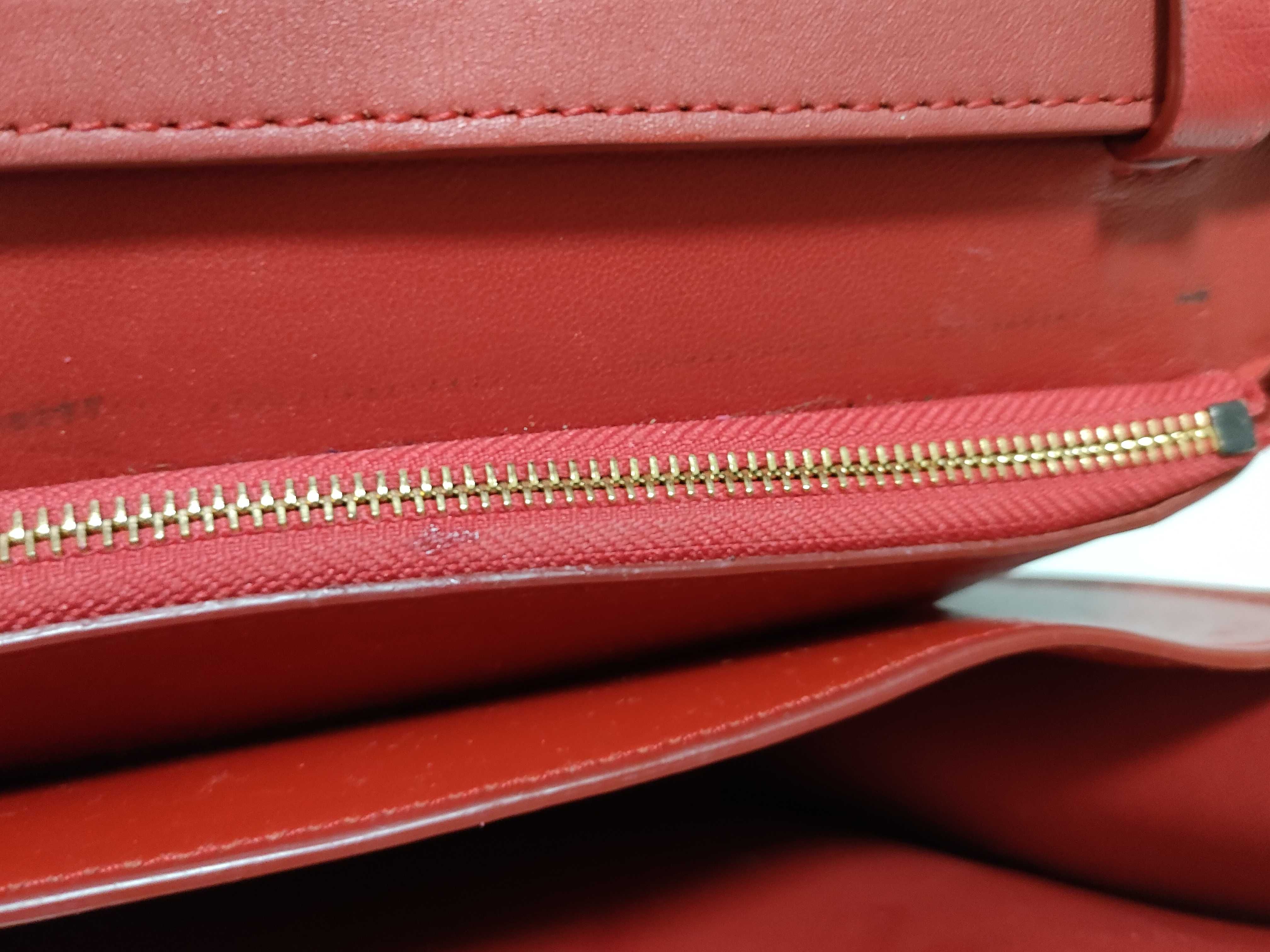 Classic Box Shoulder Bag — view 6