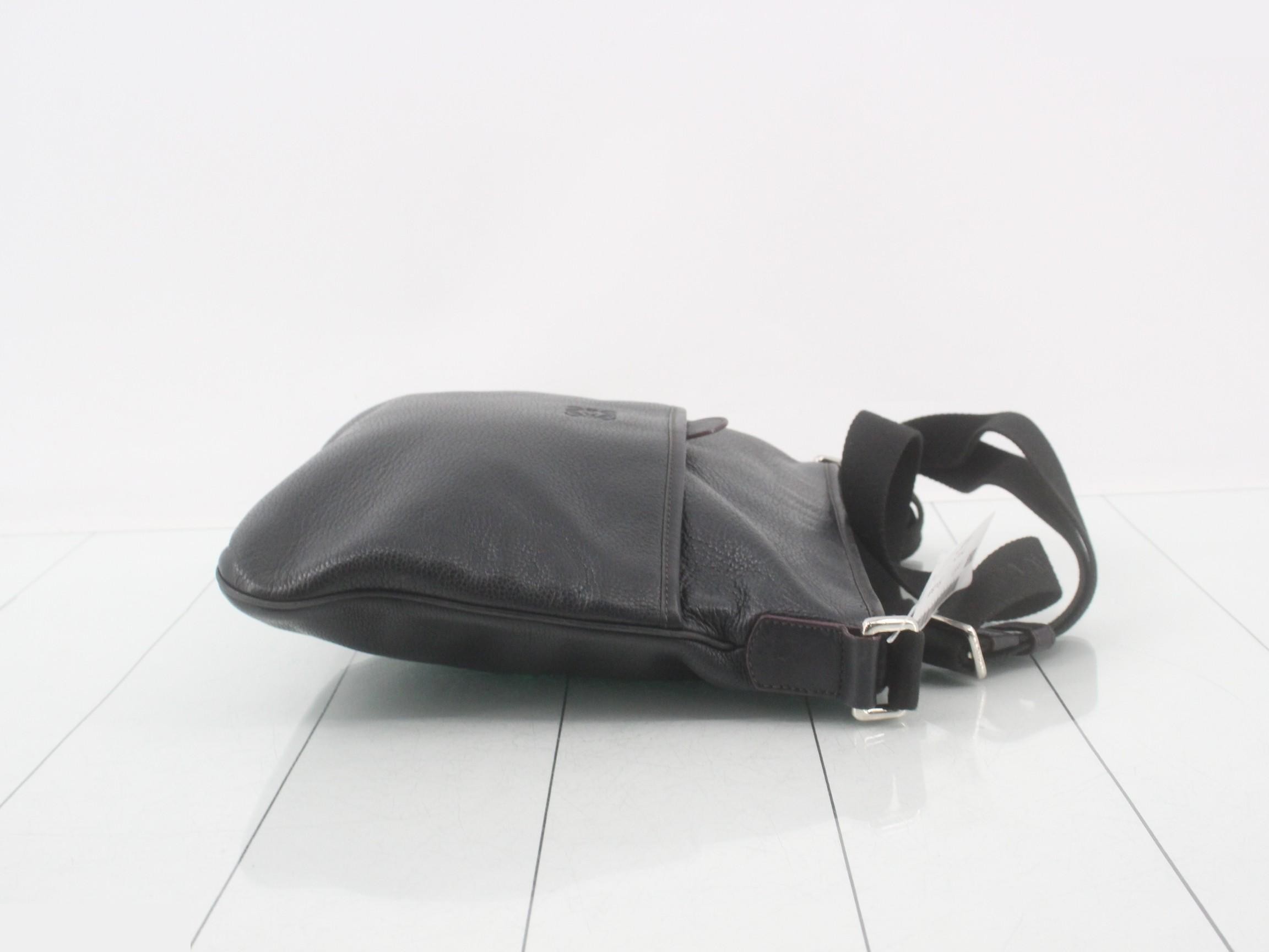 Anagram Shoulder Bag, Leather, Black — view 3