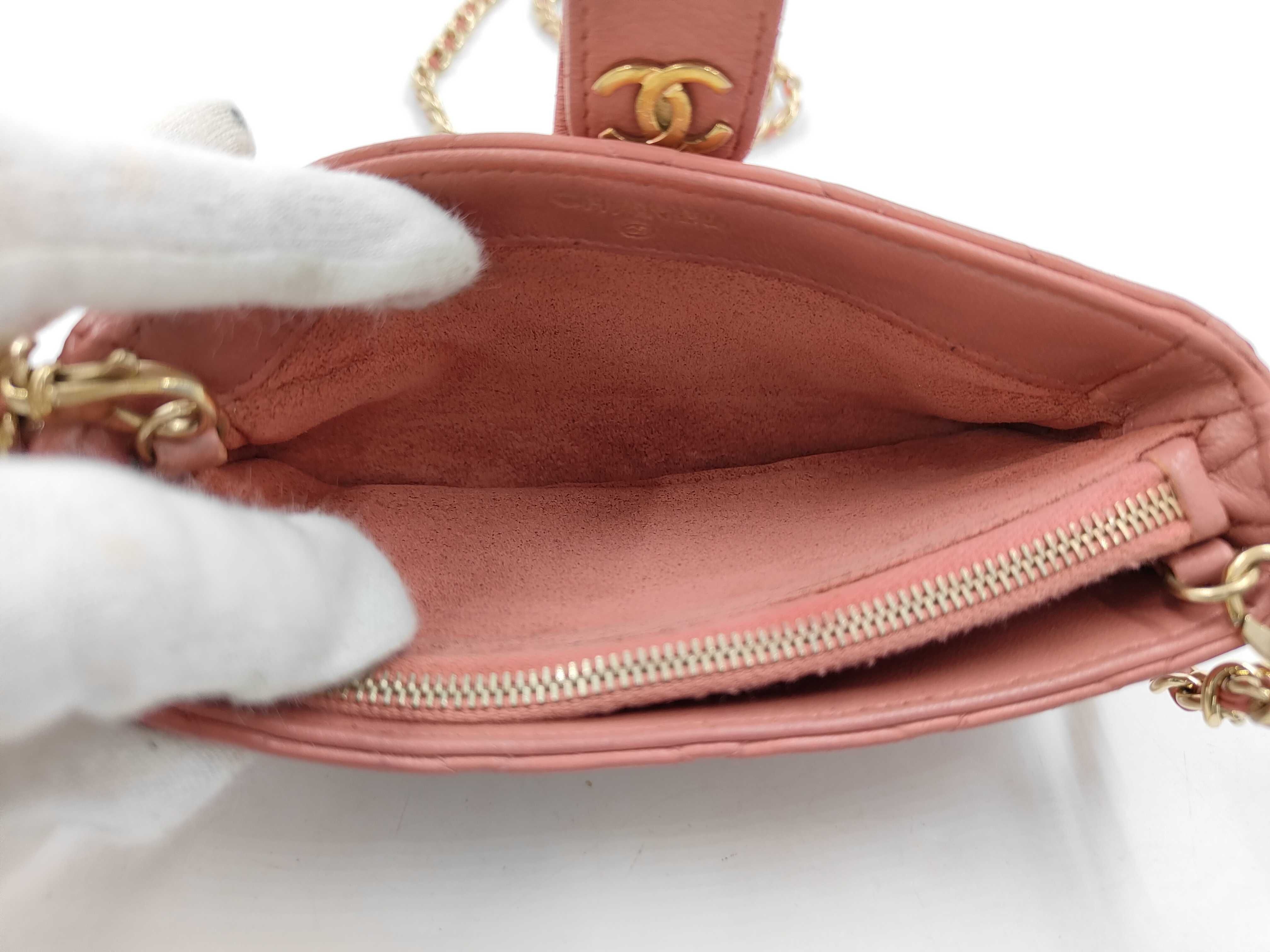 Coco Mark Mini Matelassé Valentine Chain Shoulder Bag Pink Shoulder Bag — view 6
