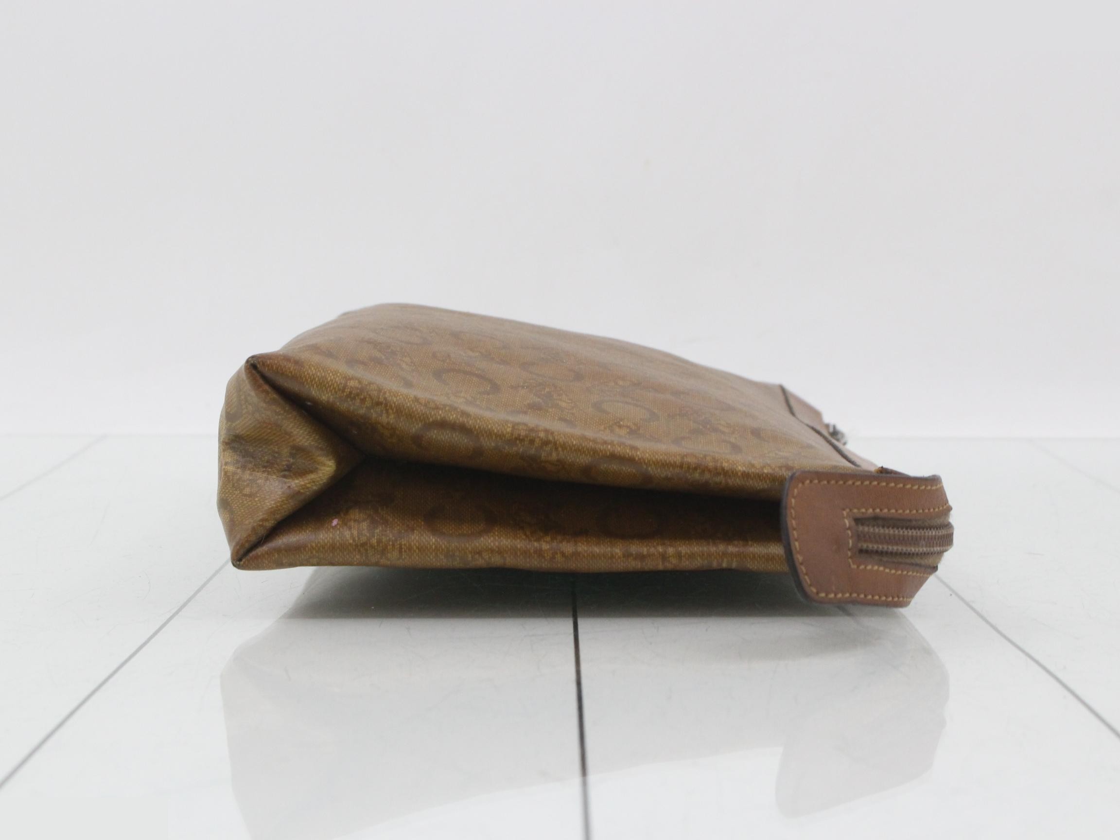 pouch — view 3