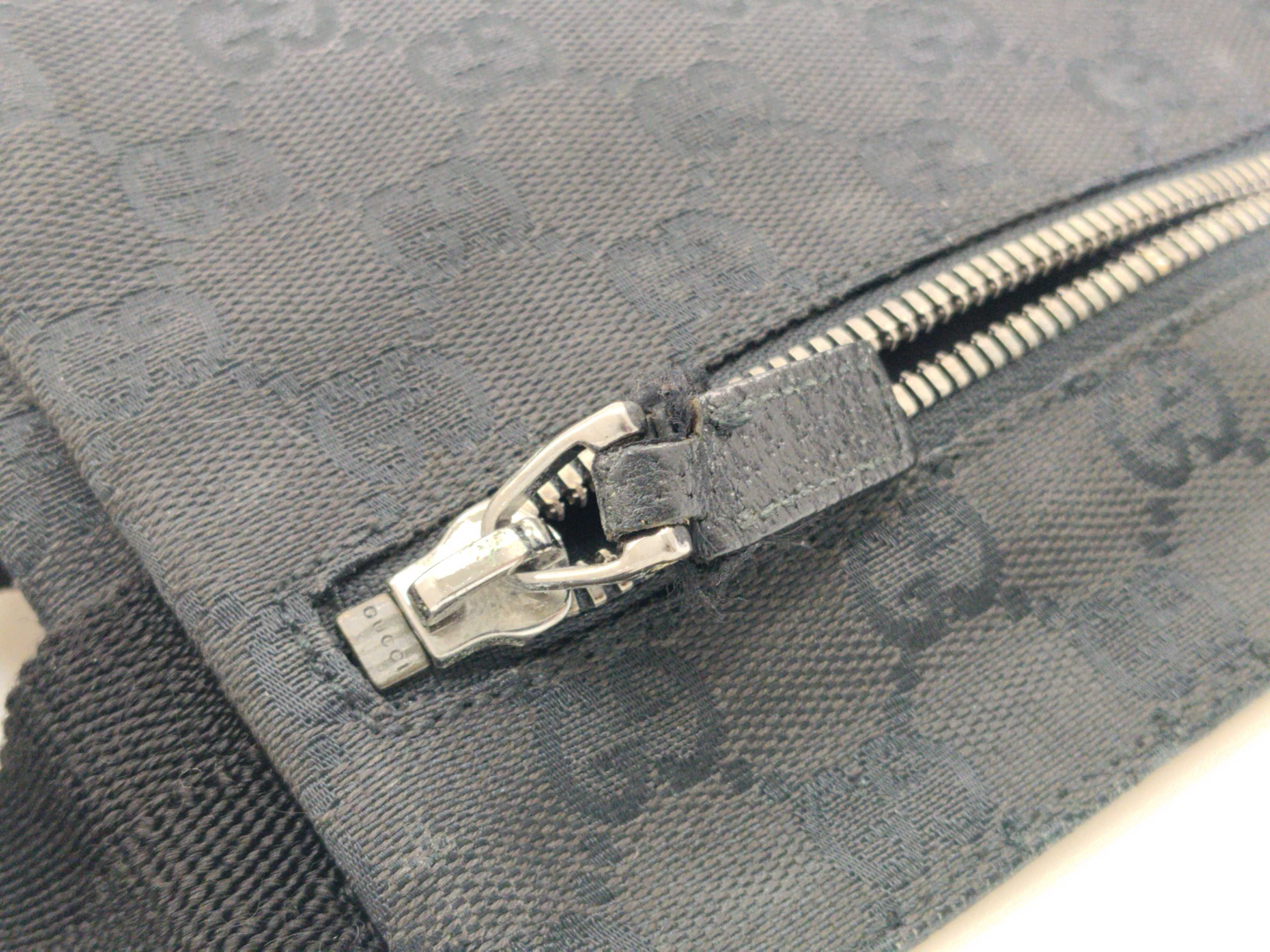 GG Canvas Waist Pouch GG Leather Waist Bag — view 15