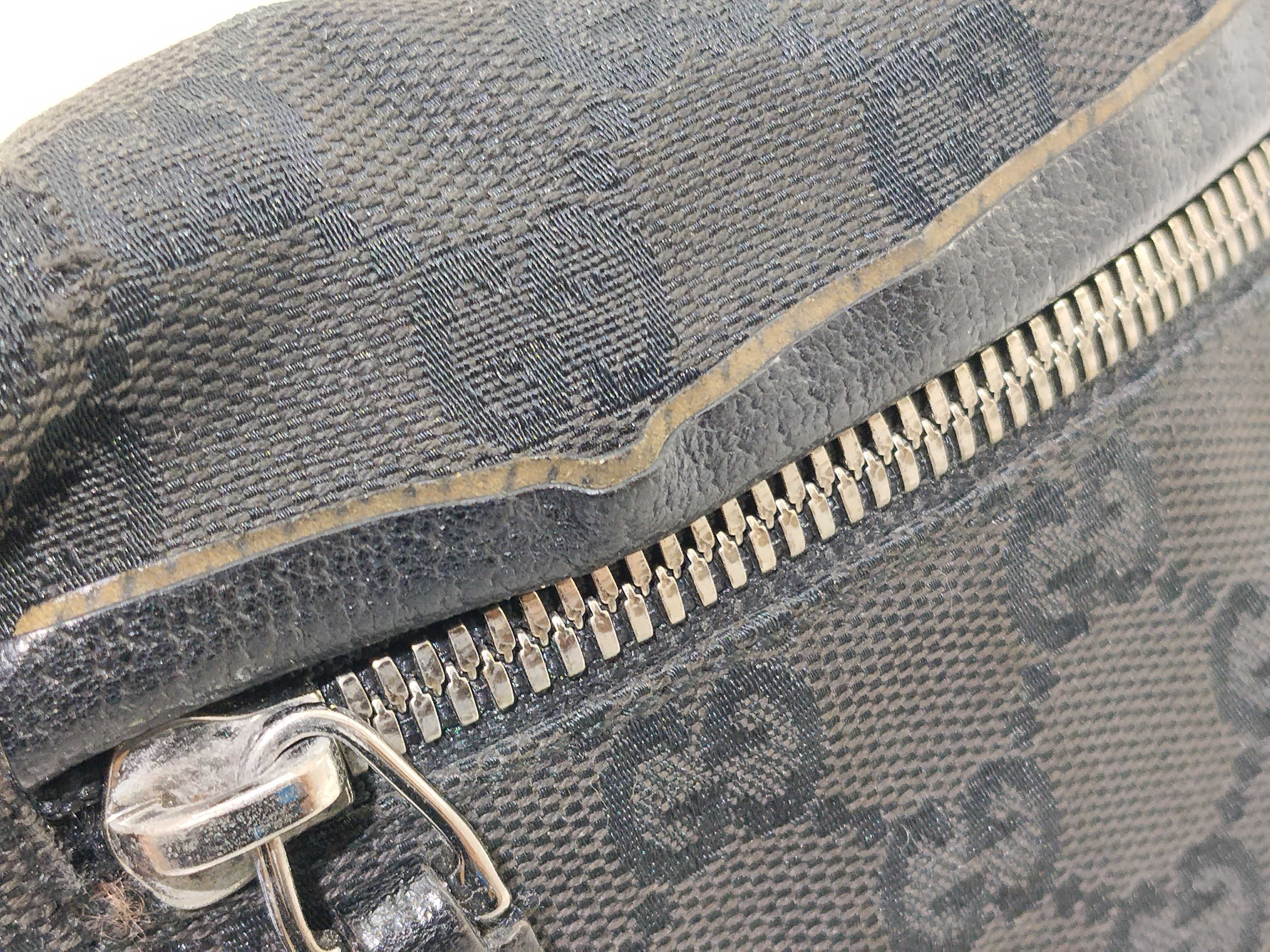 GG Canvas Waist Pouch GG Leather Waist Bag — view 9