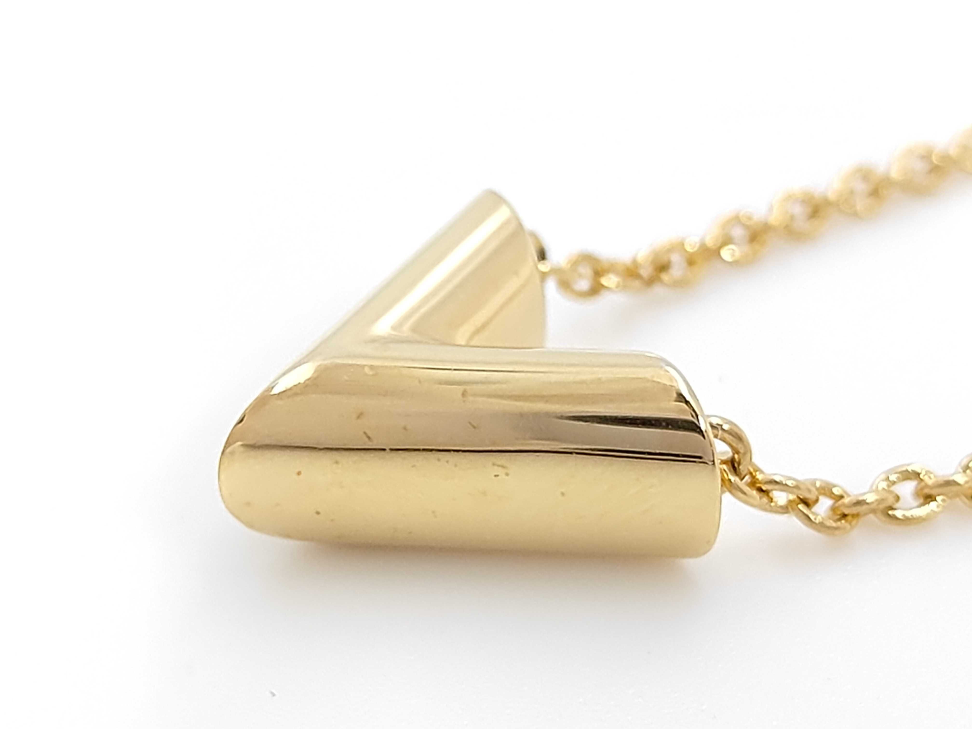 Essential V Gold Necklace — view 2