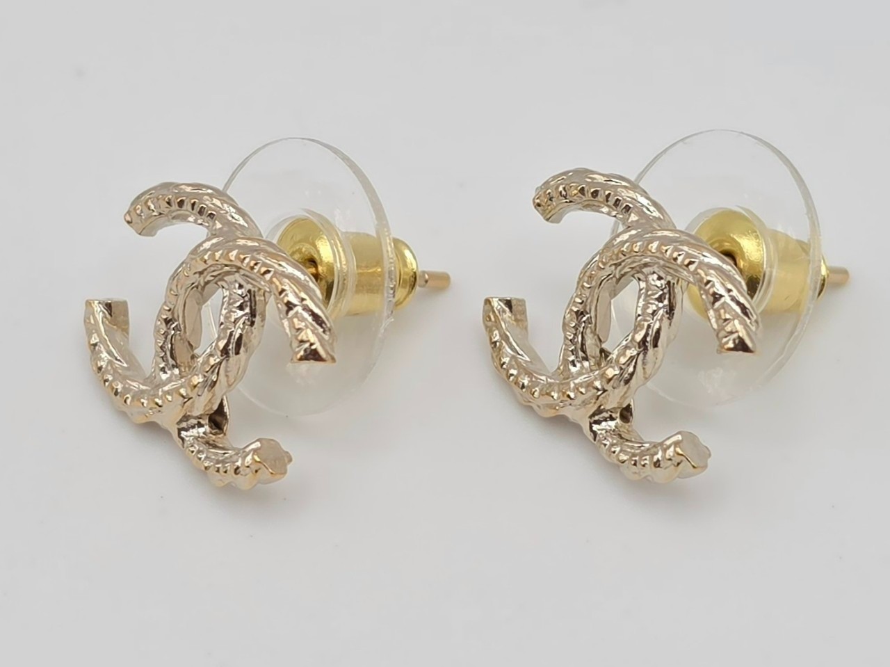 earrings — view 3