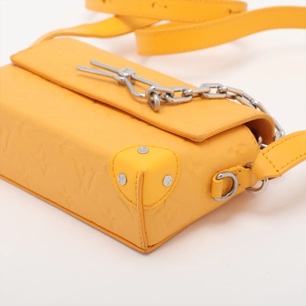 Taurillon Monogram Steamer Wearable Wallet M82917 Yellow (RFID detected) — view 3