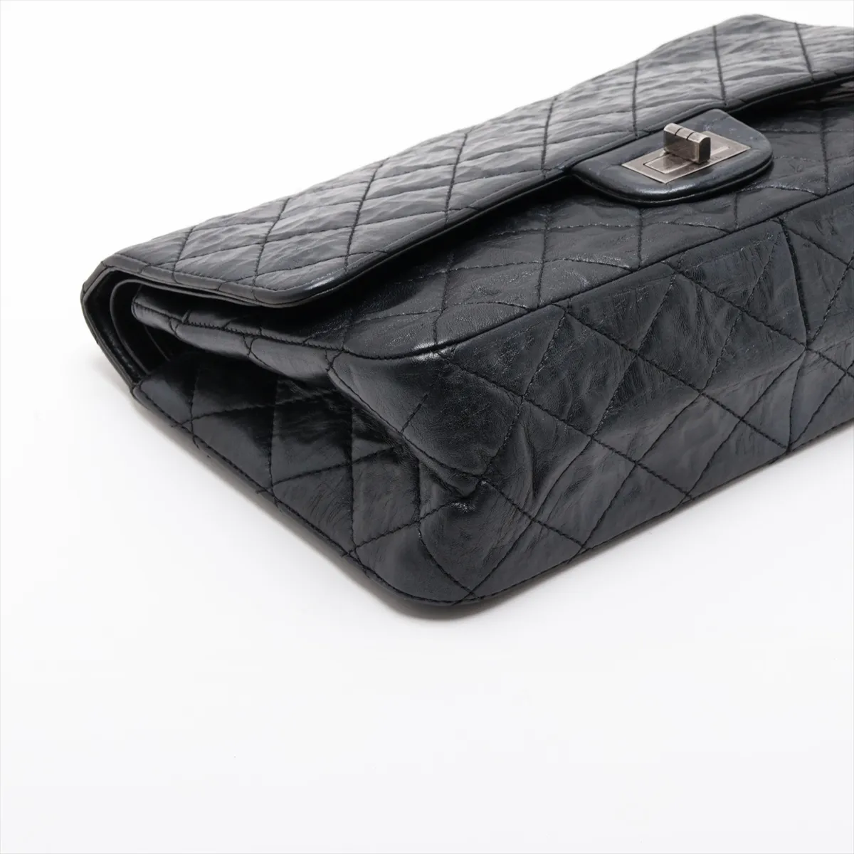 Matelassé 2.55 Maxi Vintage Calf Double Flap Double Chain Bag, Black with Gunmetal Hardware, 18278231, Serial Number 18-series, A37590 — view 4