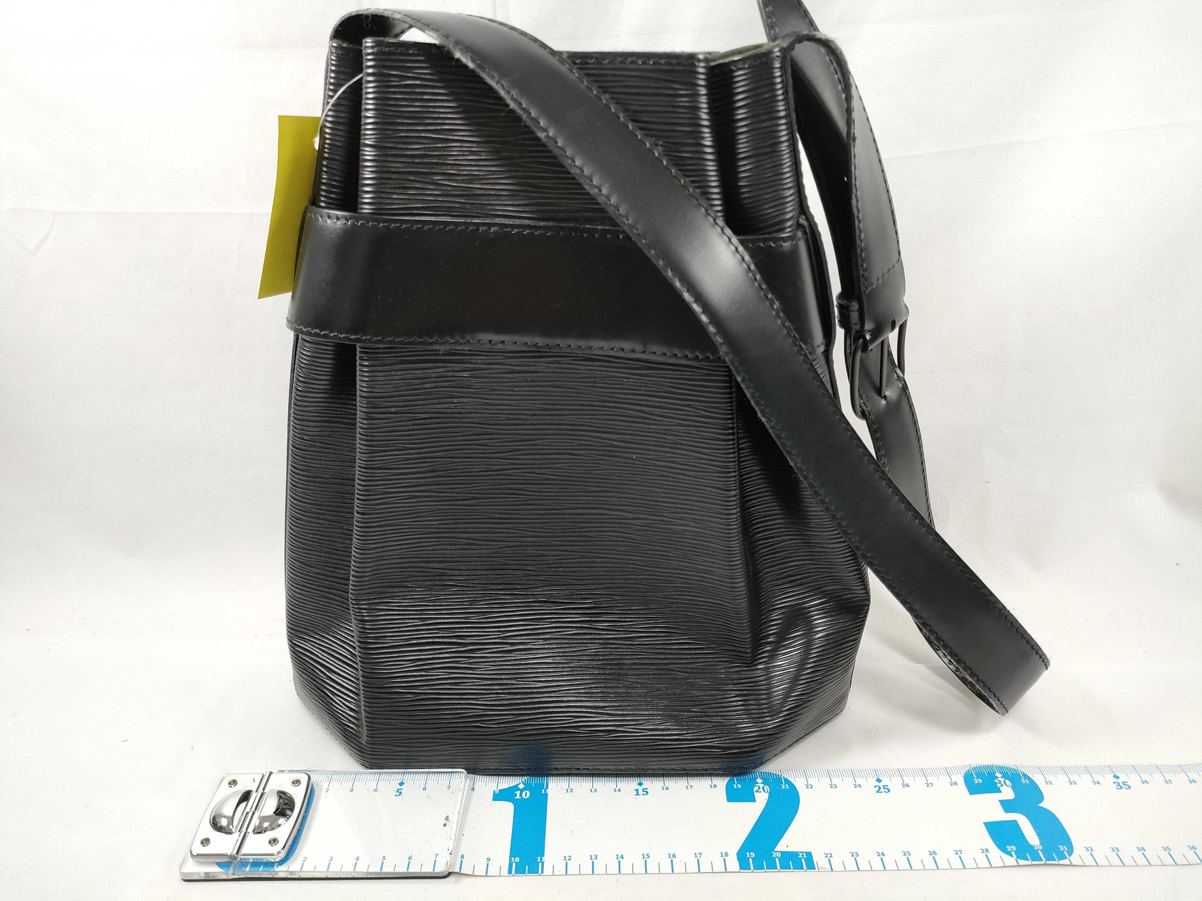 Epi Sac Depaule Shoulder Bag — view 2