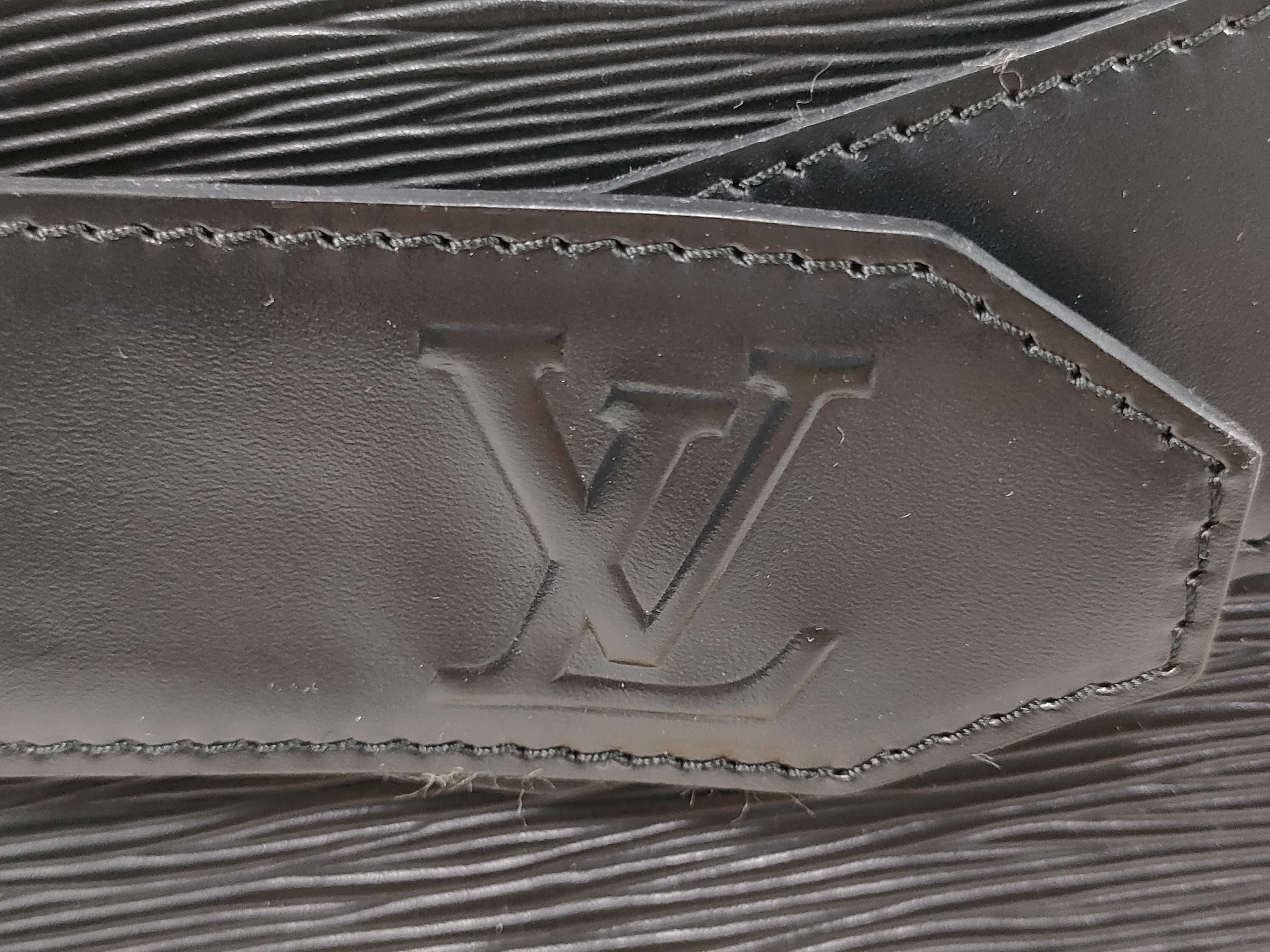 Epi Sac Depaule Shoulder Bag — view 14