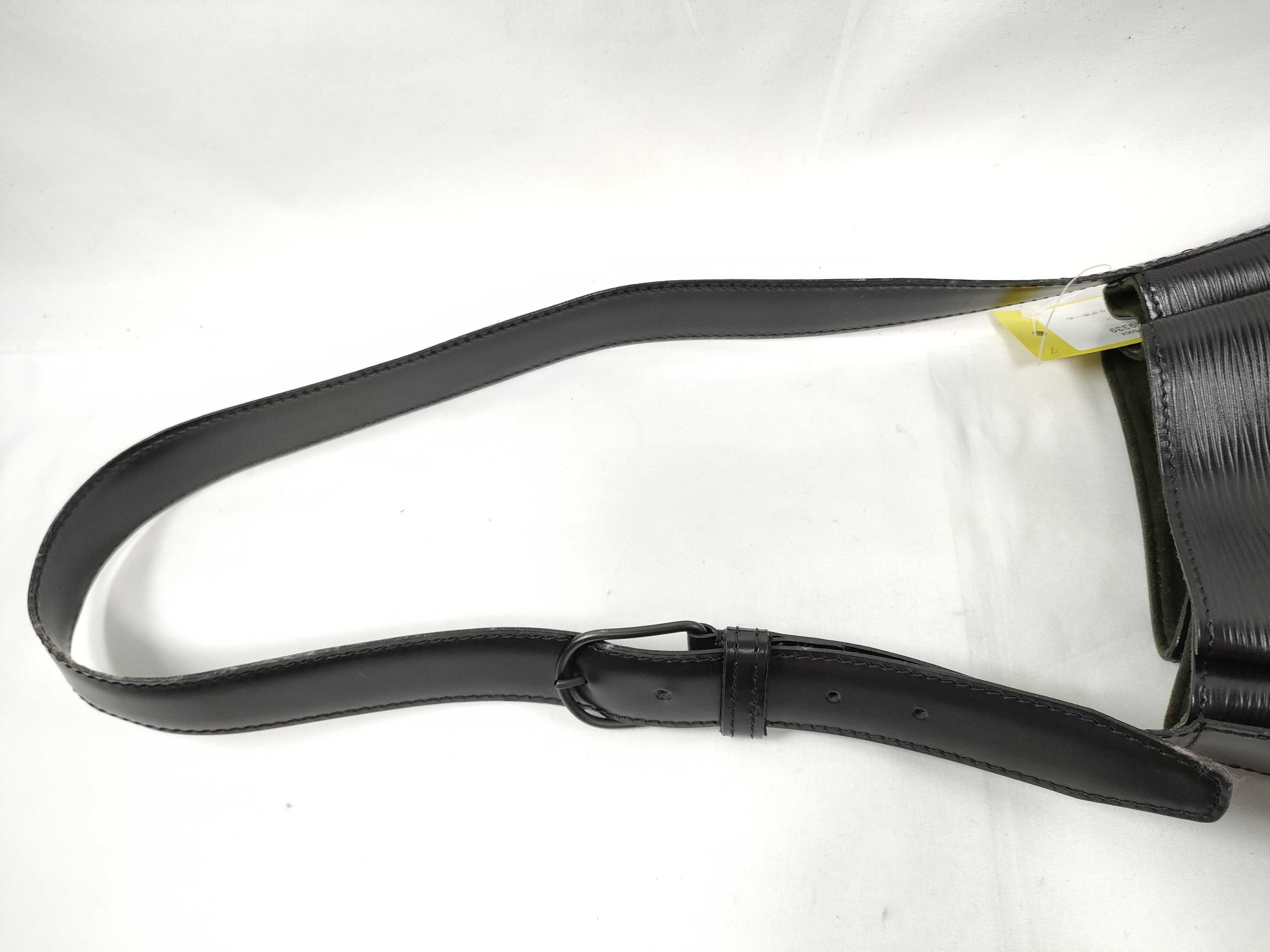 Epi Sac Depaule Shoulder Bag — view 6