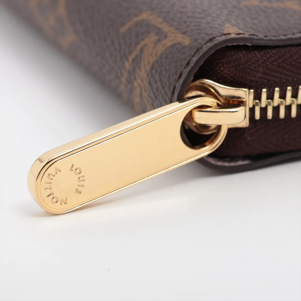 Monogram Zippy Wallet M25813 Misty Lilac Round Zip Wallet (RFID detected) — view 14