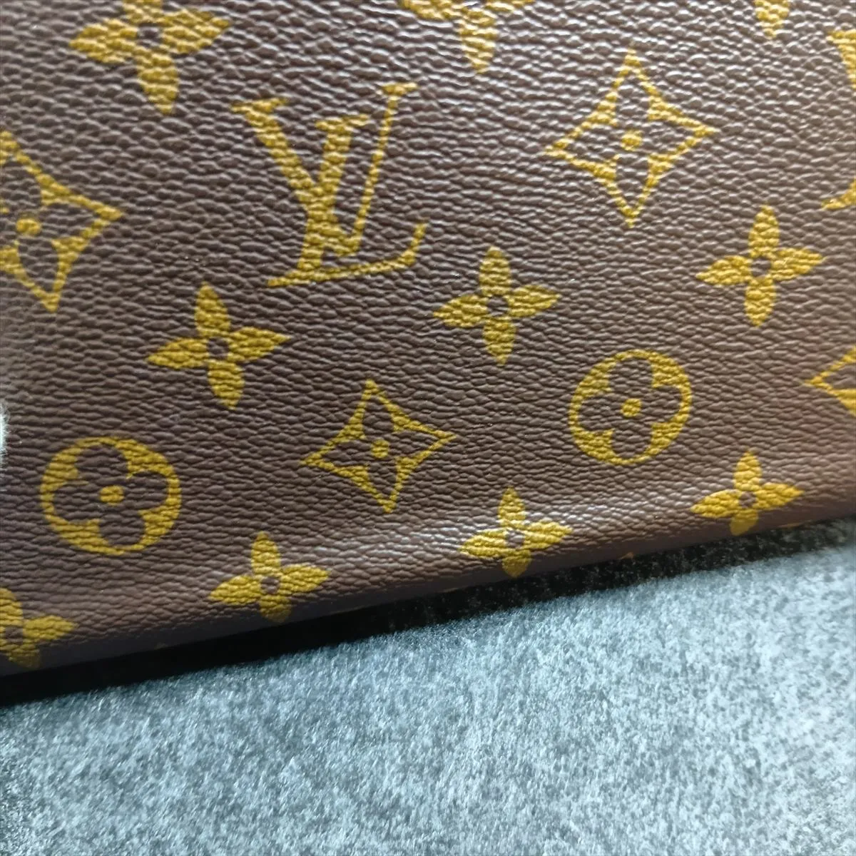 Monogram Zippy Wallet M25813 Misty Lilac Round Zip Wallet (RFID detected) — view 15