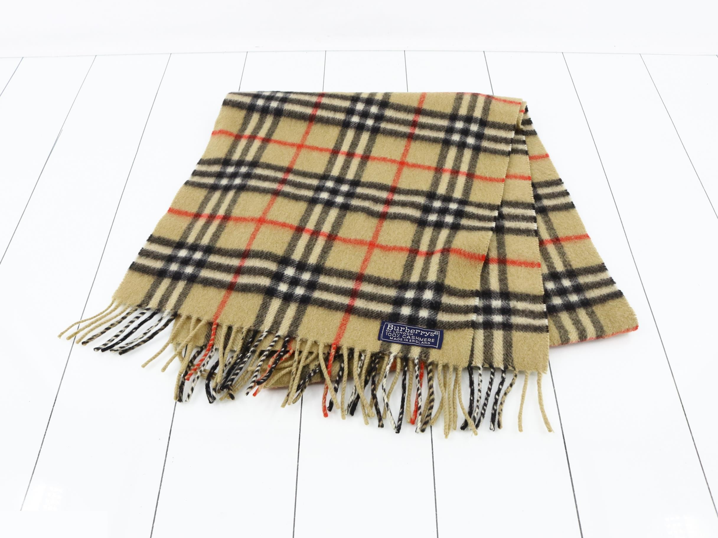 Other lines: Small items, accessories, and scarves — view 2