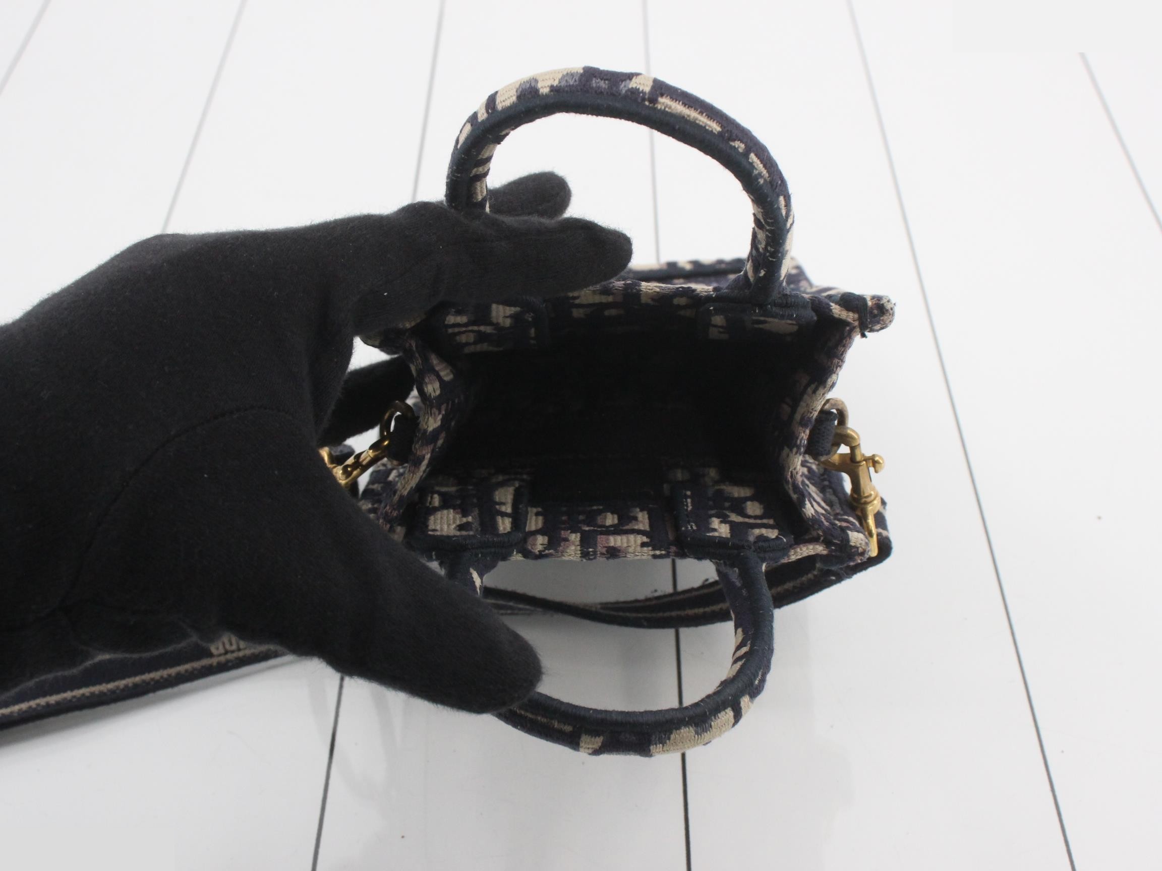 Oblique Book Tote Mini Phone Bag 2-Way Handbag — view 4