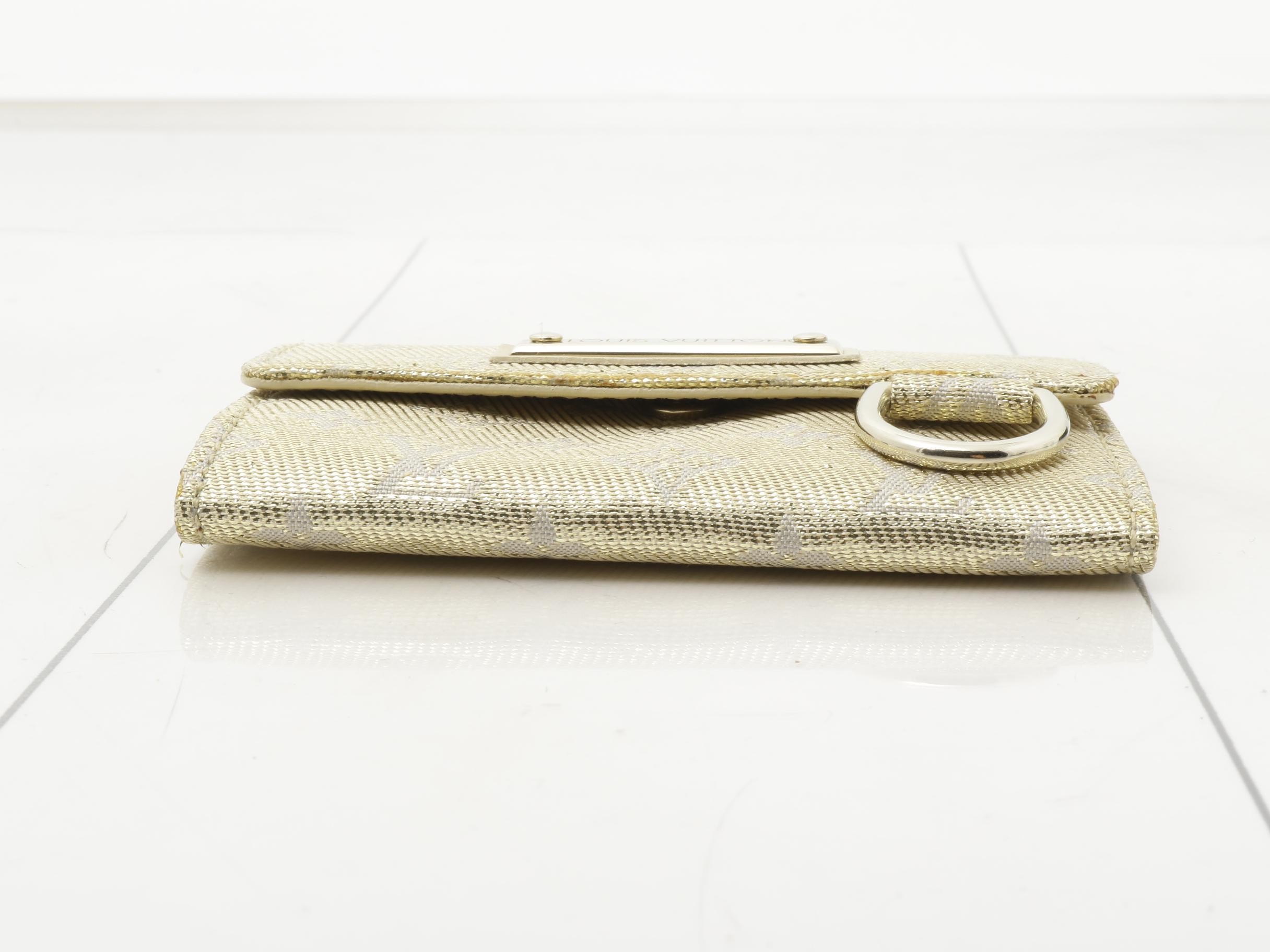 coin case — view 3
