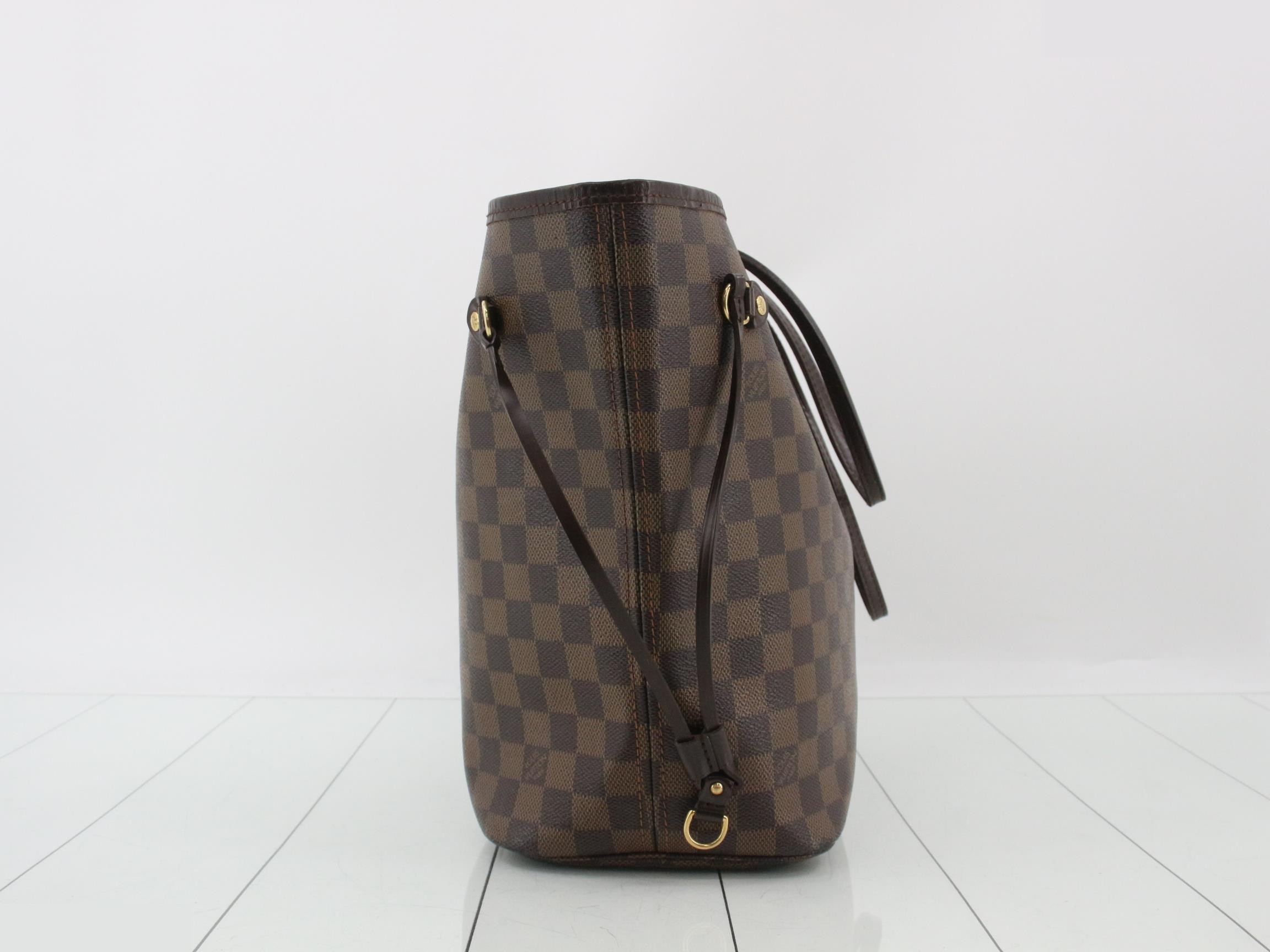 Damier Neverfull MM Tote Bag — view 4