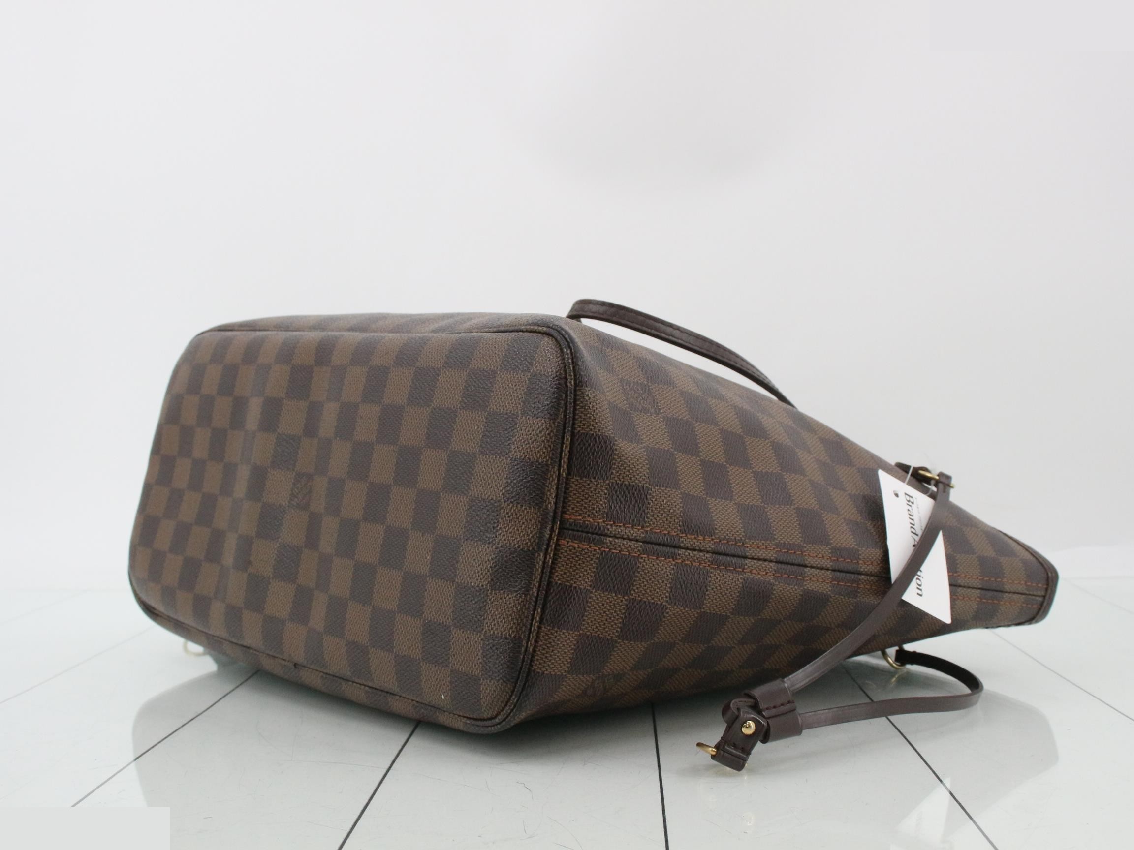 Damier Neverfull MM Tote Bag — view 6