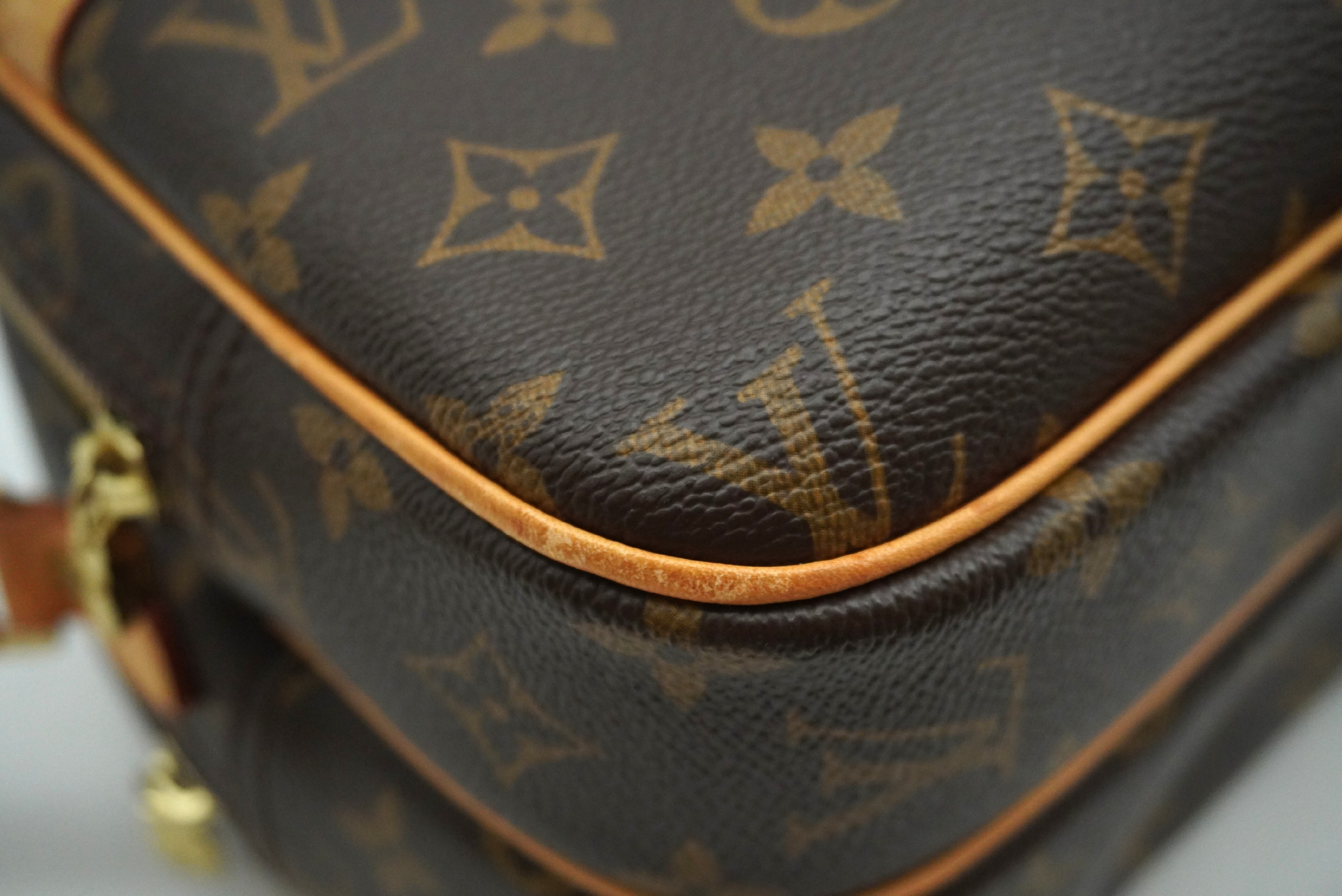 Monogram Reporter PM M45254 Shoulder Bag — view 9