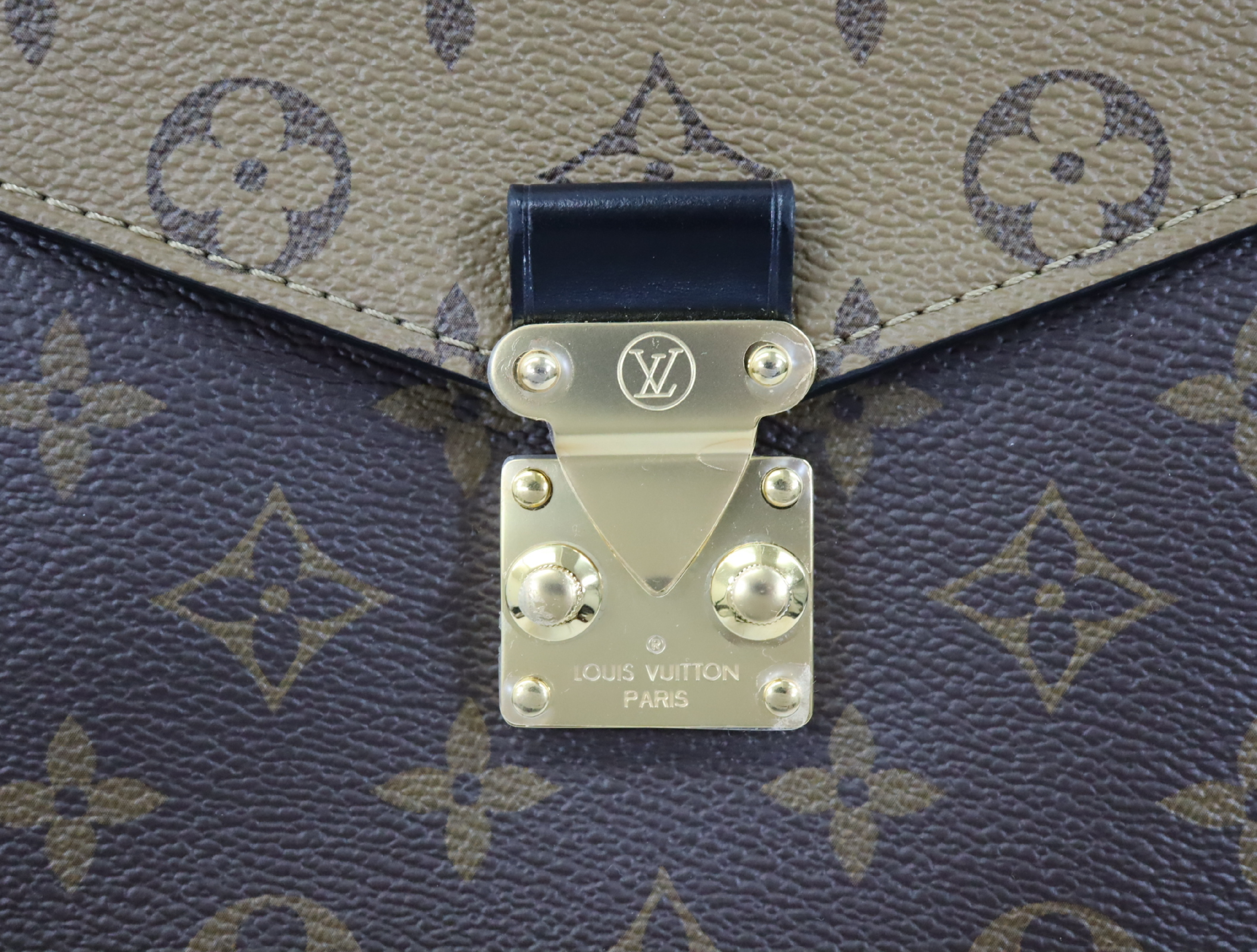 Monogram Reverse Pochette Metis MM M44876 Shoulder Bag (RFID detected) — view 12
