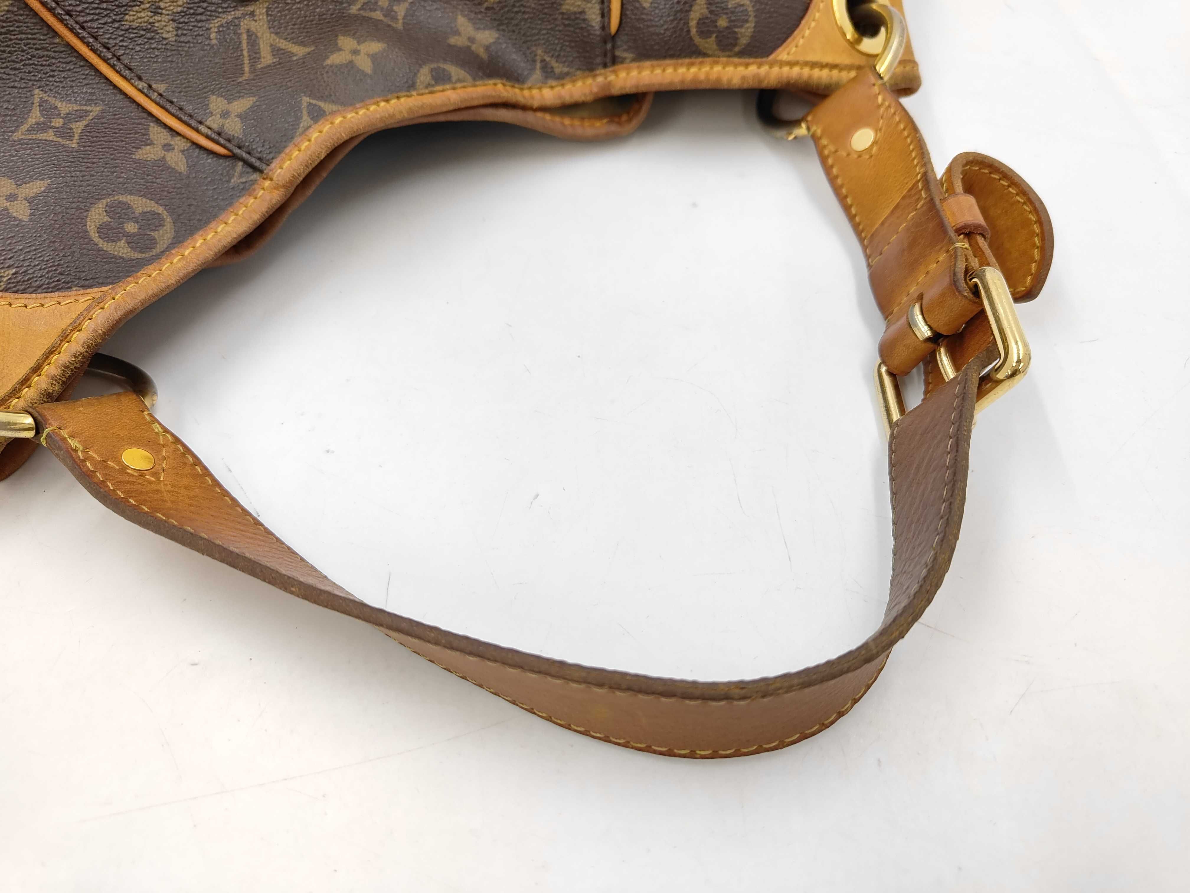 Monogram Galliera PM M56382 MI0078 Shoulder Bag — view 4